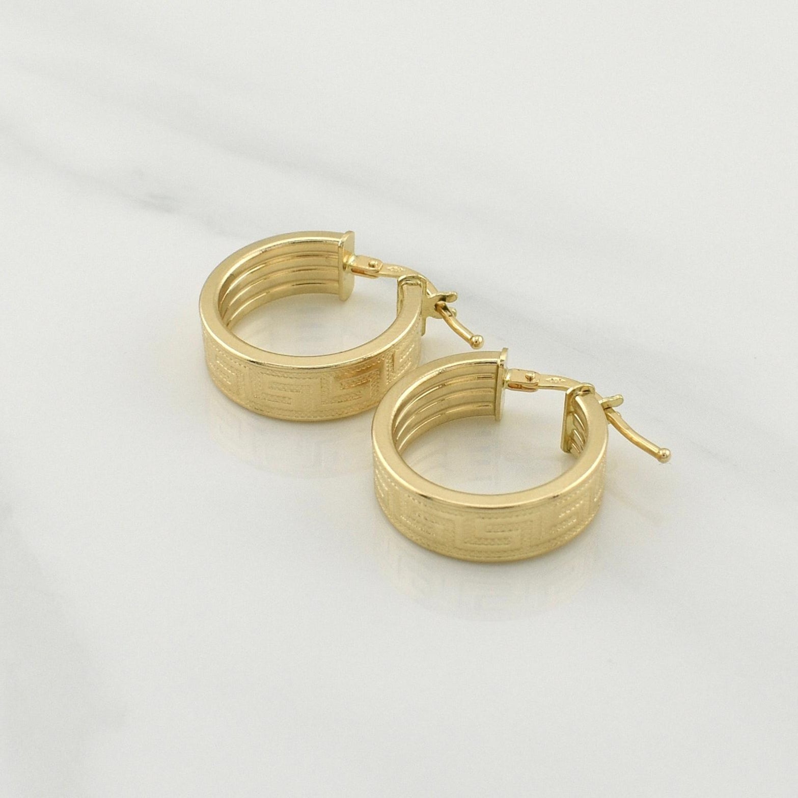 Hoop Earrings Victoria 2.7gr / 3/4 in / Yellow Gold +4 18K !