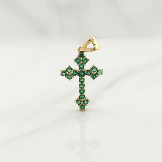 Dije Cruz Esmeraldas 45pts 1.9gr / 1 1/4 in / Oro Amarillo 18K !