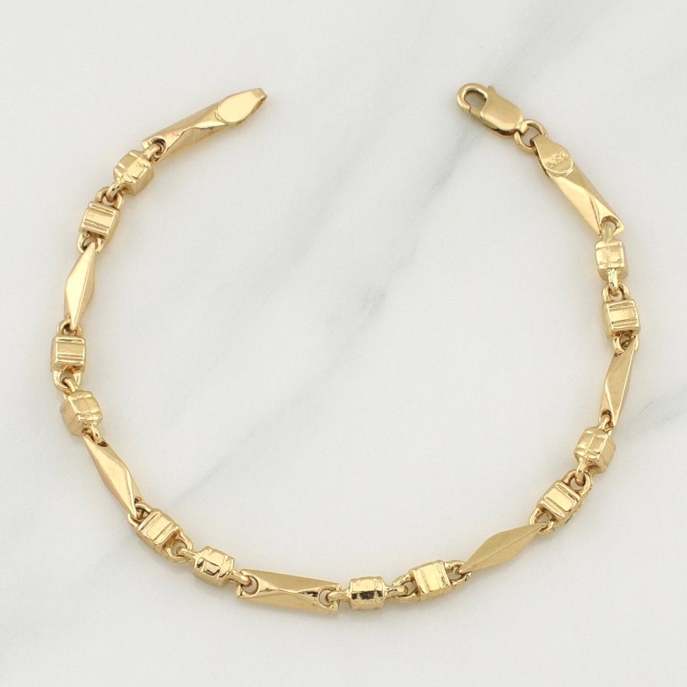 Pulso Rustico Eslabon 5.9gr / 7 1/2 in / 4.3mm Oro Amarillo 18K !