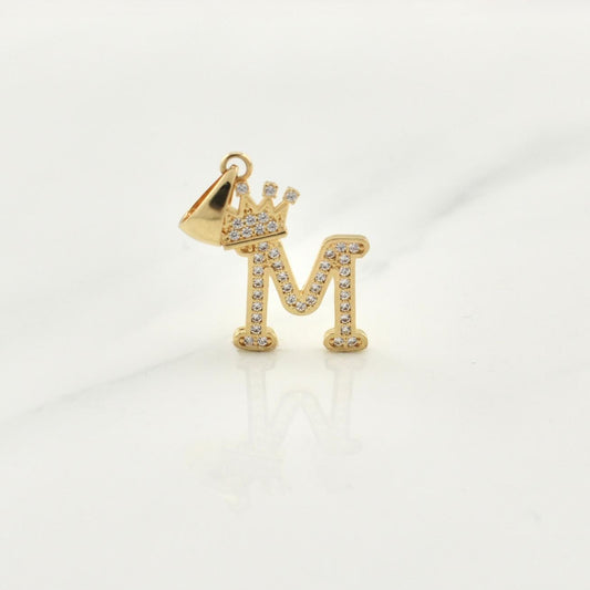 Dije Letra M Corona 2gr / 1 in / Oro Amarillo 18K !