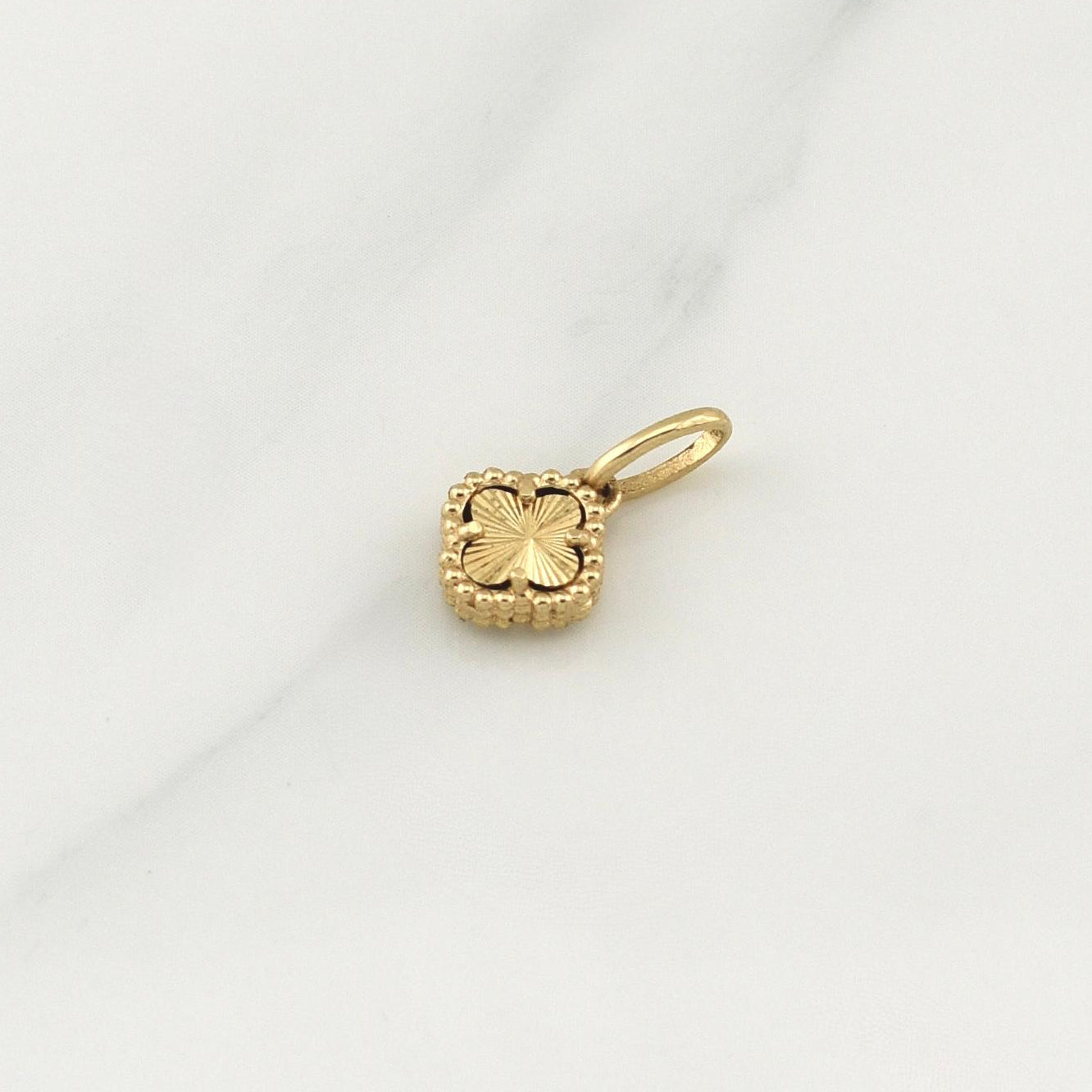 Dije Trebol 1gr / 3/4 in / Oro Amarillo Nac.Esp. 18K !