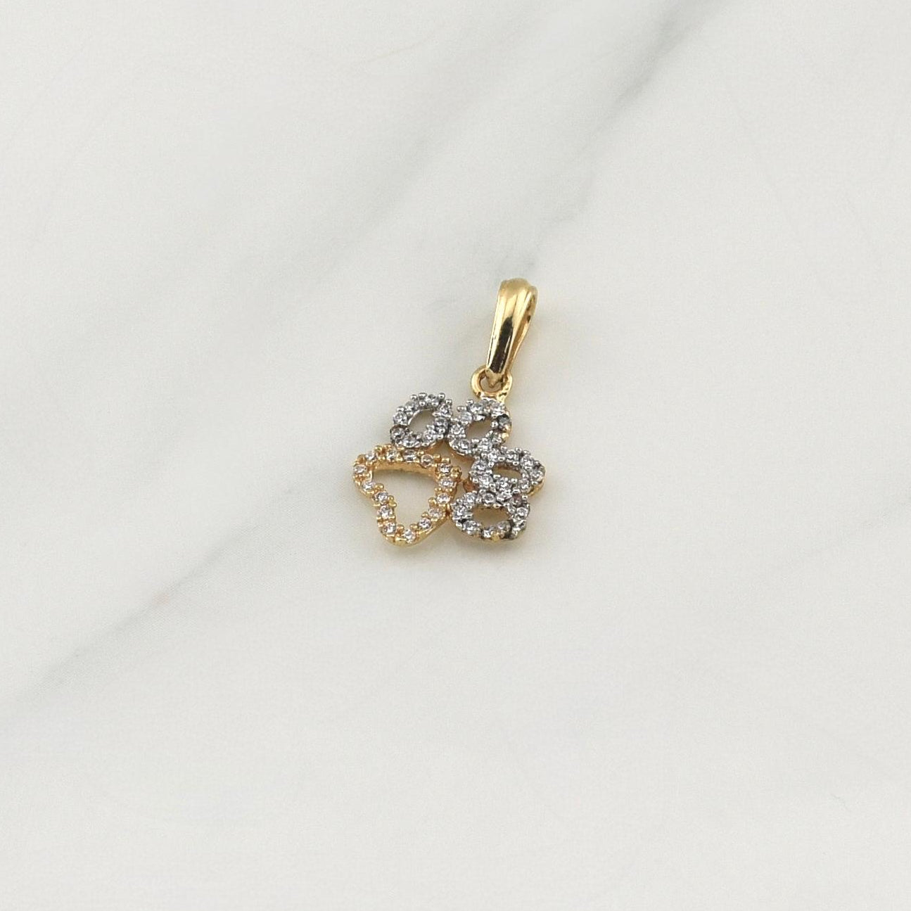 Dije Huella 1gr / 3/4 in / Oro Amarillo 18K !