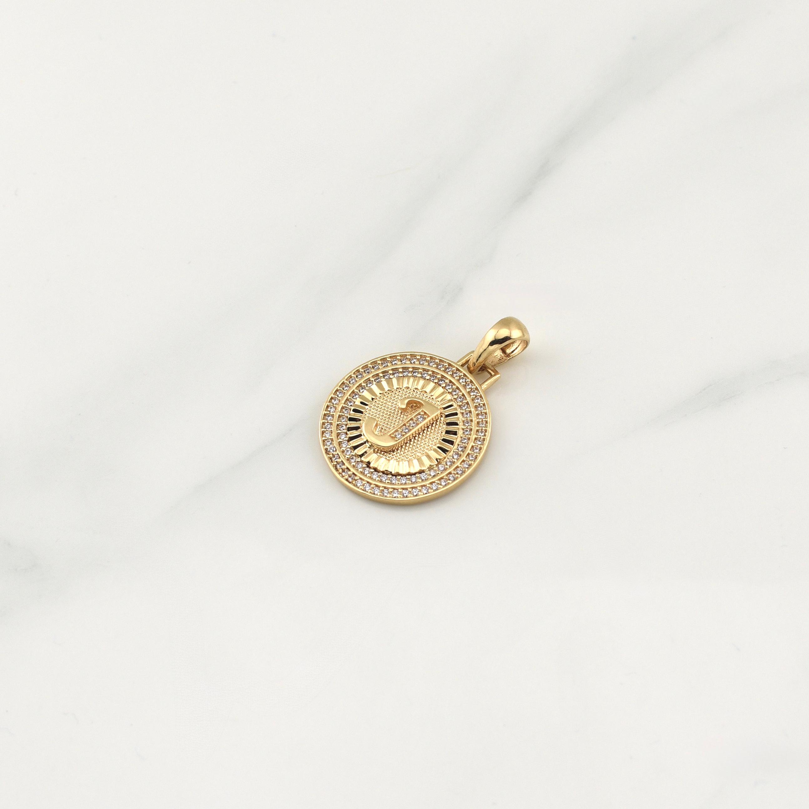 Dije Medalla Letra J 4.3gr / 1 1/4 in / Oro Amarillo 18K !