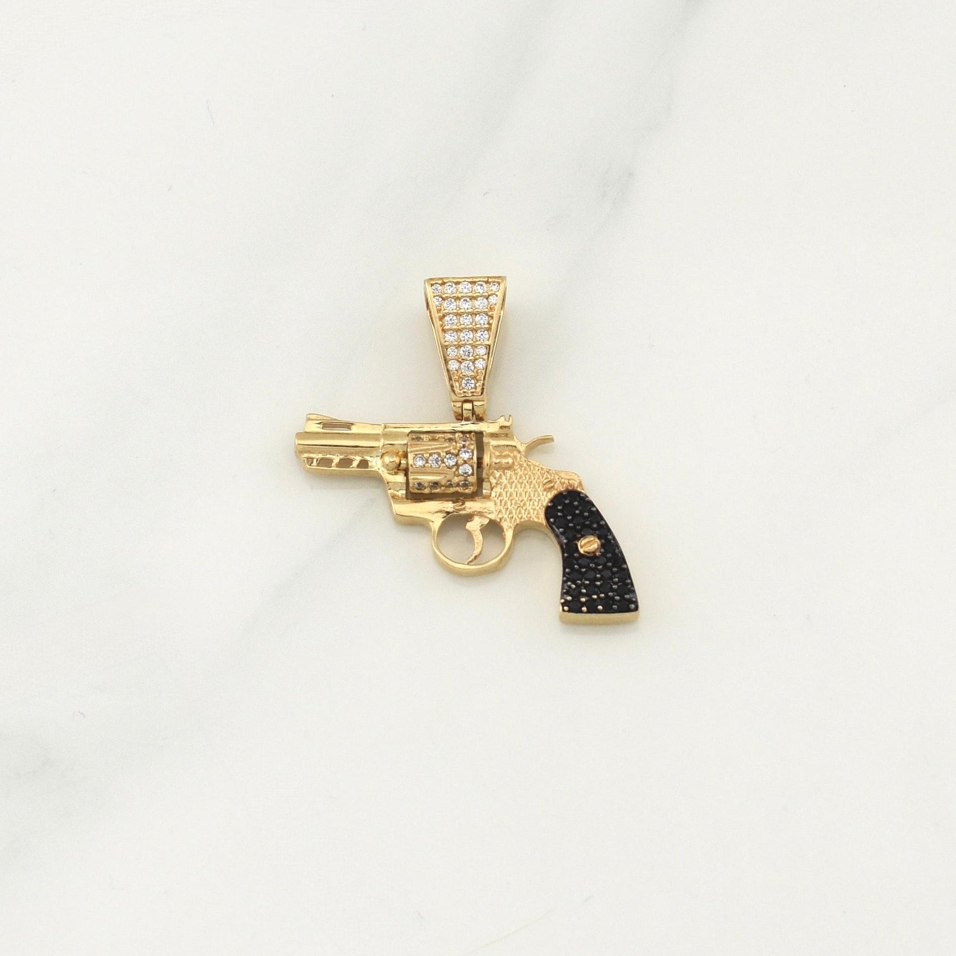 Dije Pistola Movil 3.85gr / 1 in / Oro Amarillo 18K !