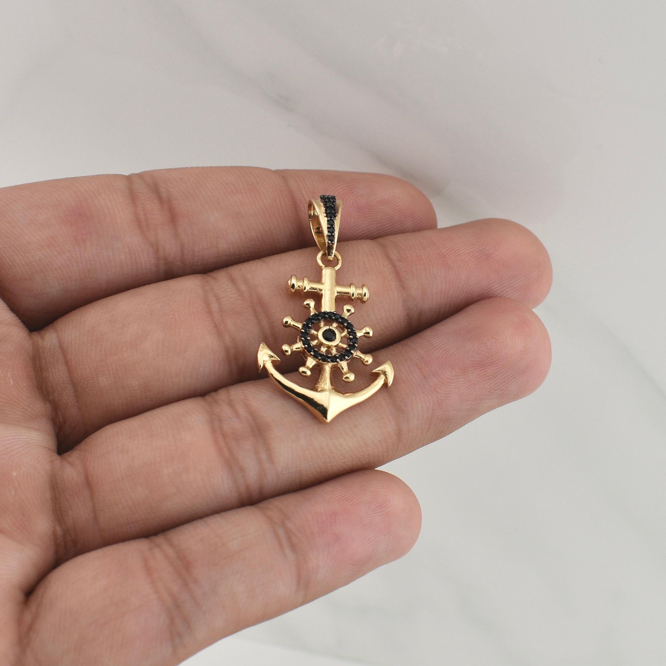 Dije Ancla Timon 4.35gr / 1 1/2 in / Oro Amarillo 18K !