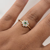 Anillo Solitario Flor Seis Petalos 2.25gr / T6 / Oro Amarillo 18K !