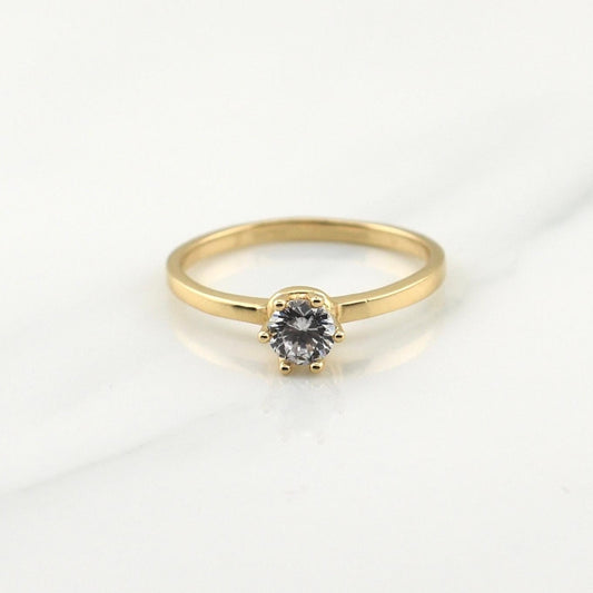 Anillo Solitario 2.2gr / T6 3/4 / Oro Amarillo 18K !