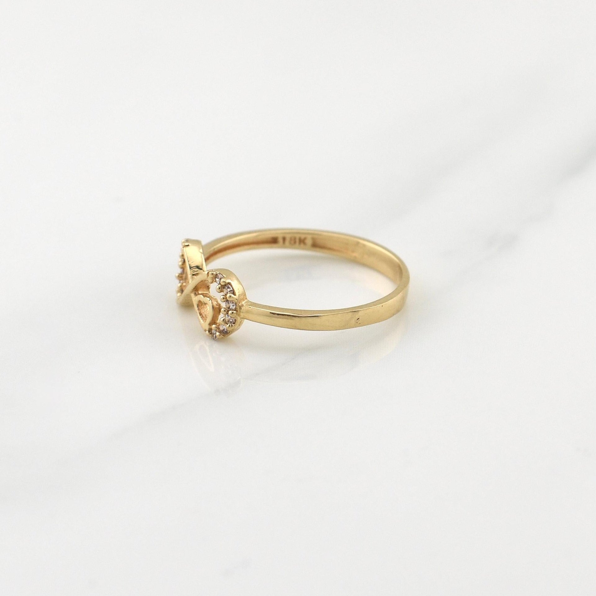 Anillo Infinito 1.45gr / T5 1/4 / Oro Amarillo 18K !