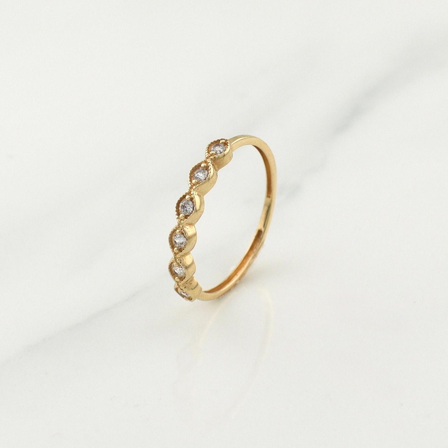 Anillo Linea De Ojos 1gr / T5 / Oro Amarillo 18K !
