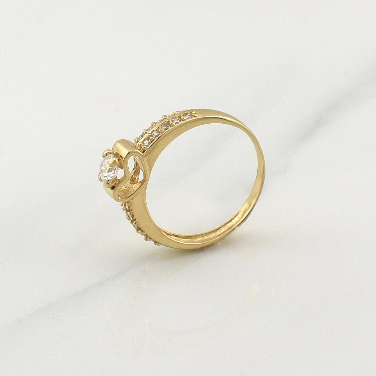 Anillo Solitario Corazon Churumbela 2.9gr / T6 1/2 / Oro Amarillo 18K !