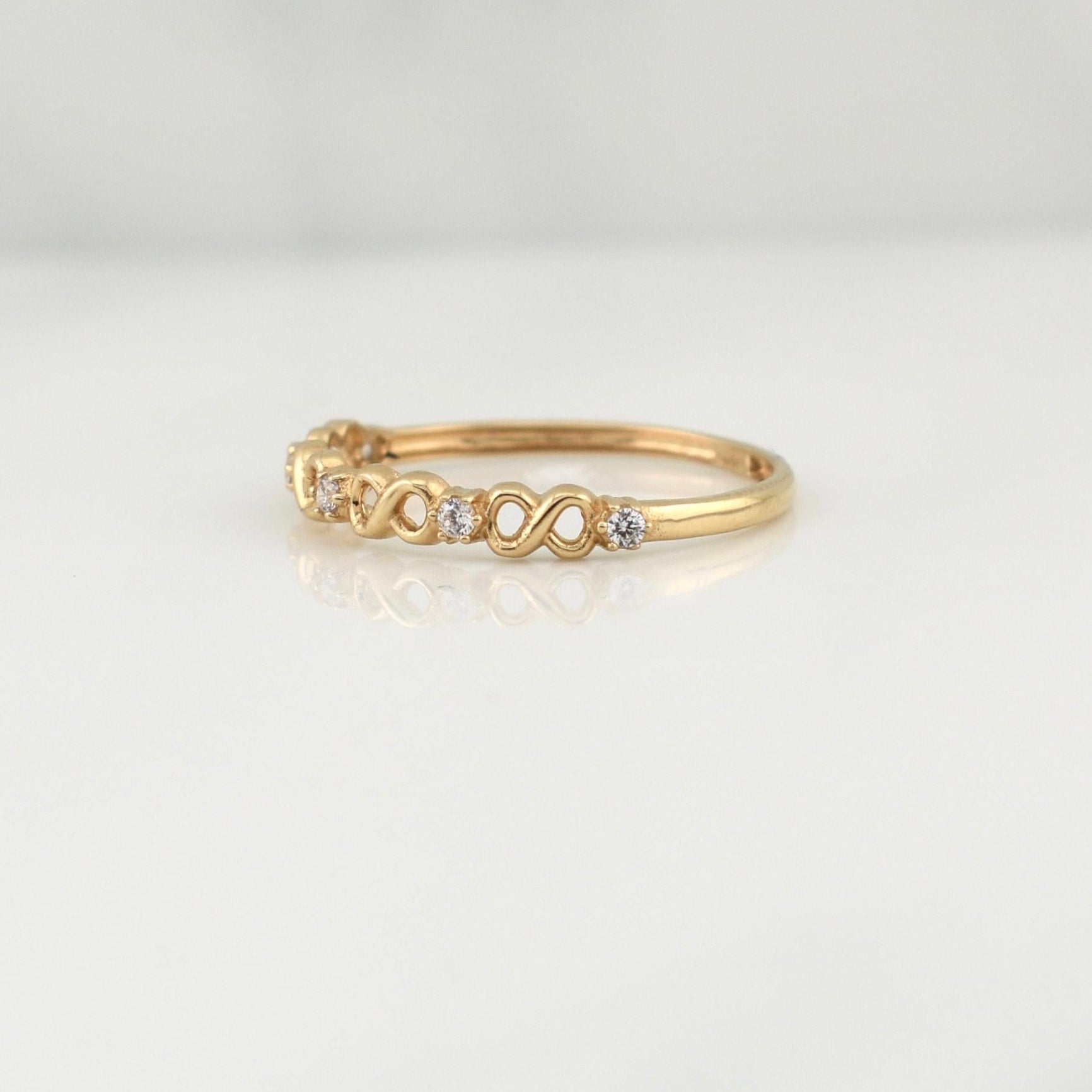 Anillo Infinitos 1gr / T7 1/4 / Oro Amarillo 18K !
