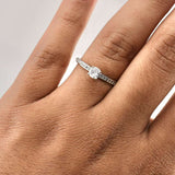 Anillo Solitario Churumbela 1.5gr / T7 1/4 / Oro Blanco 18K !