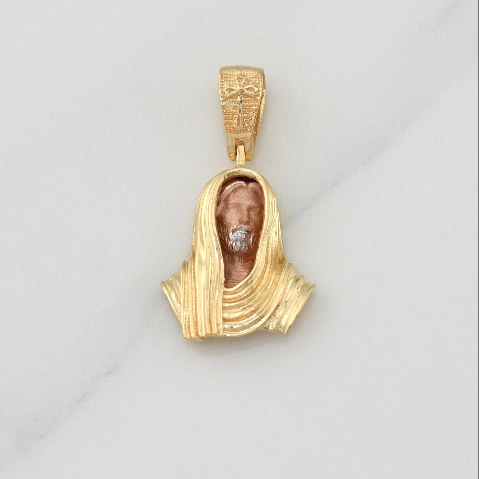 Dije Jesus 3.8gr / 1 1/4 in / Tres Oros 18K !