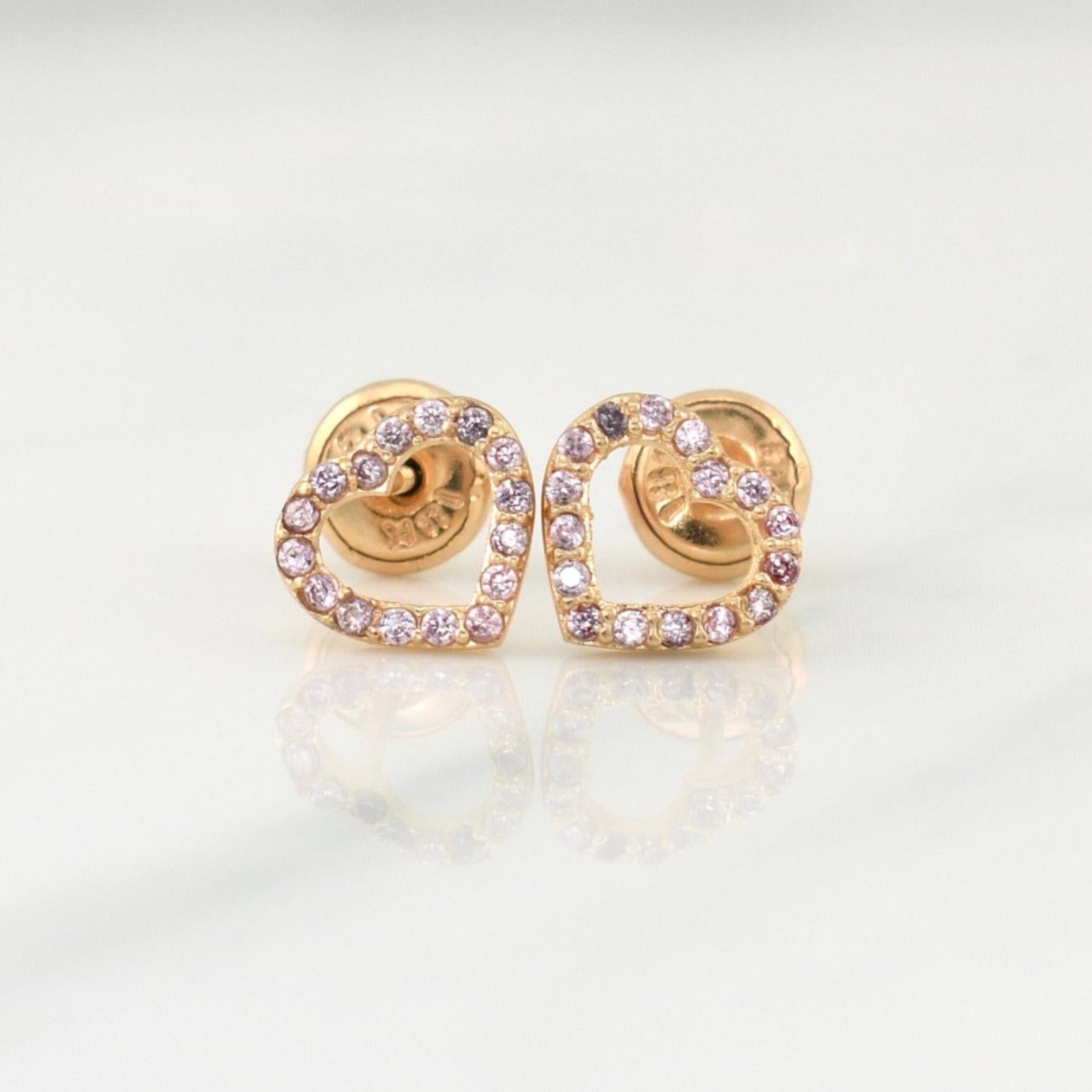 Heart Silhouette Stud Earrings 0.85gr / 7.6mm Yellow Gold 18K !