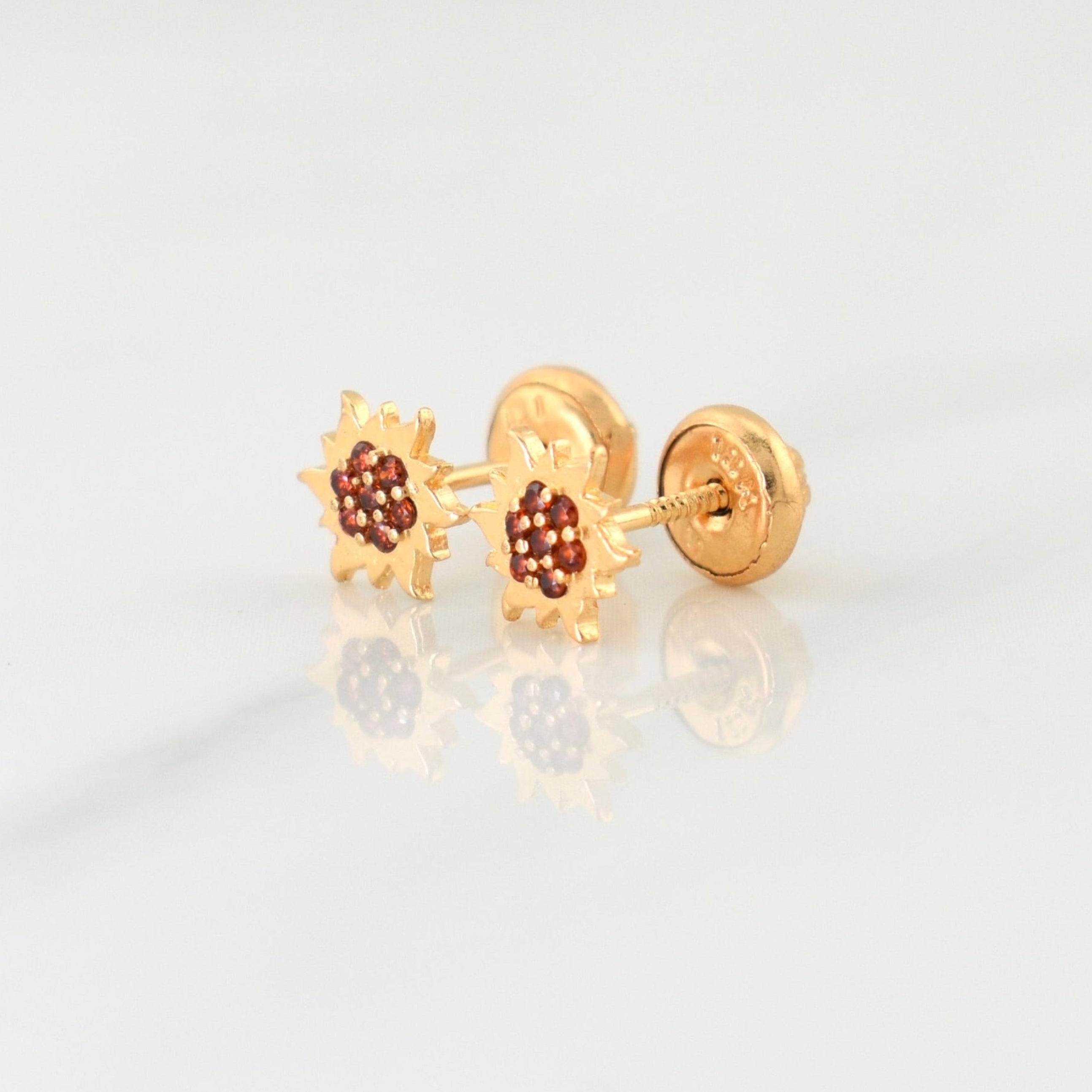 Topos Sol 0.8gr / 6.7mm Oro Amarillo 18K !