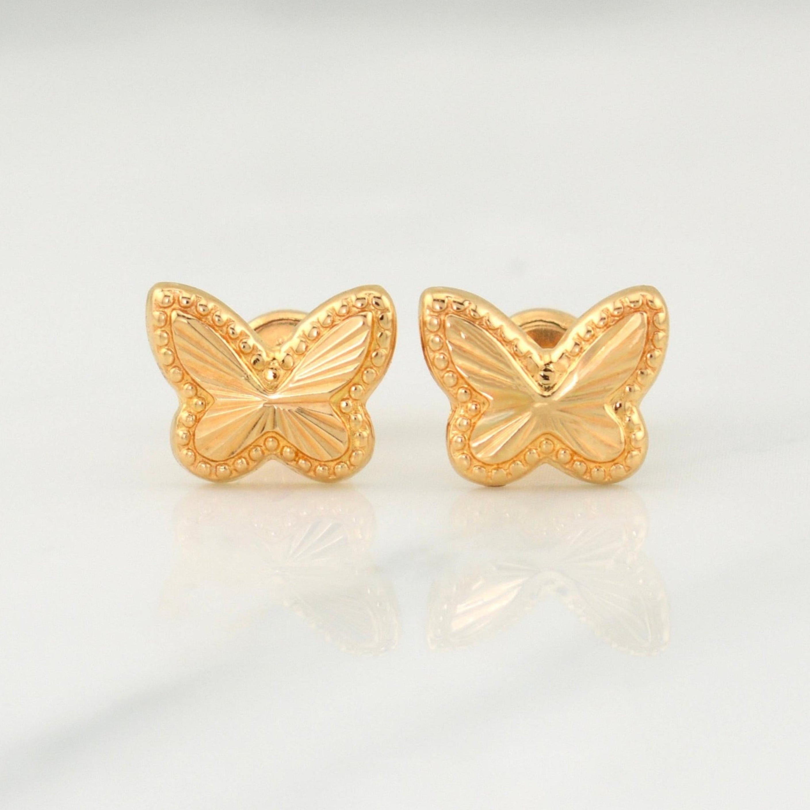 Topos Mariposa Diamantada 1.05gr / 10.15mm Oro Amarillo 18K !