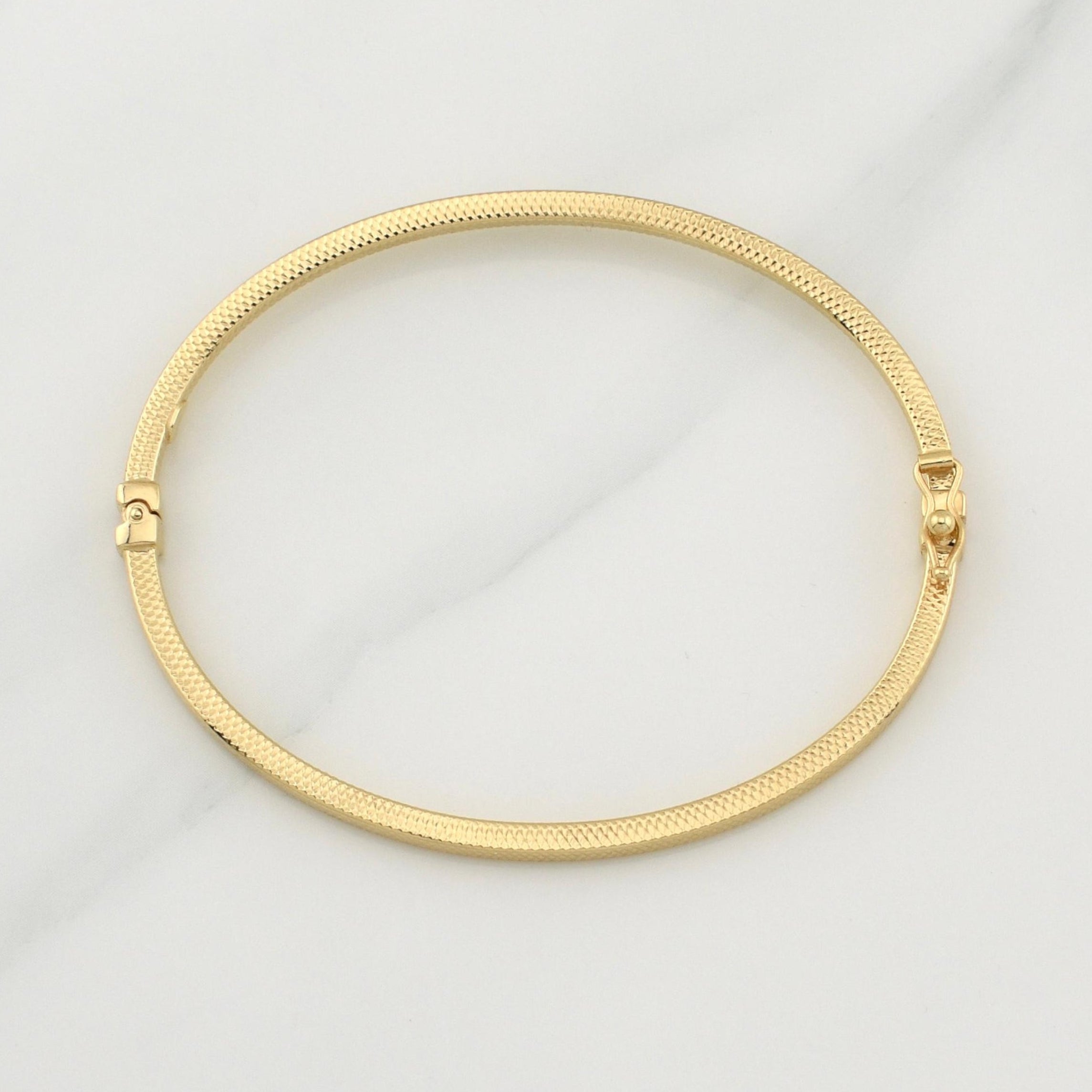 Pulso Aro Satinado 4.25 g / 7 1/2 in / 2.6 mm Oro Amarillo 18K