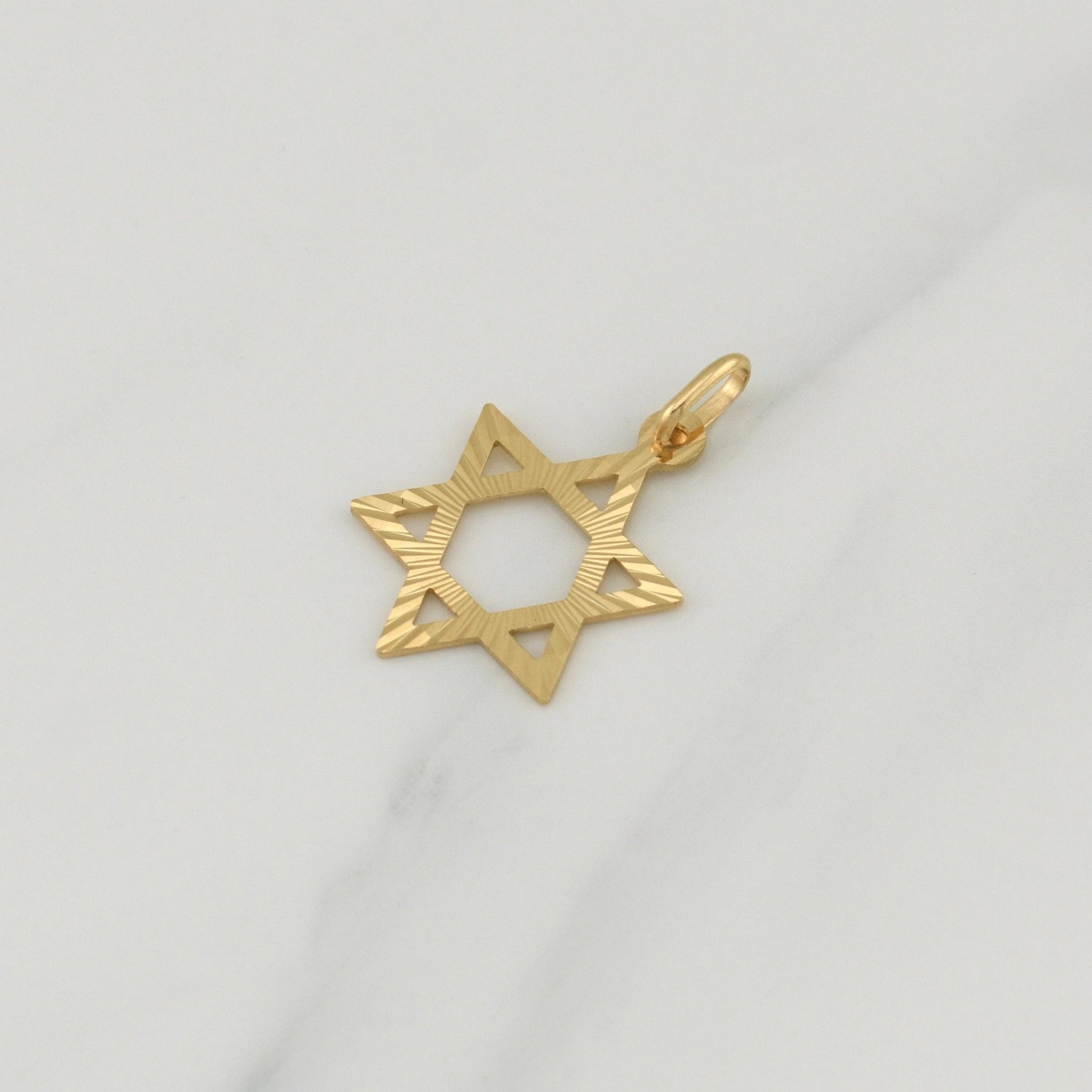 Pendant Star of David 1.1 g / 1 in Yellow Gold 18K