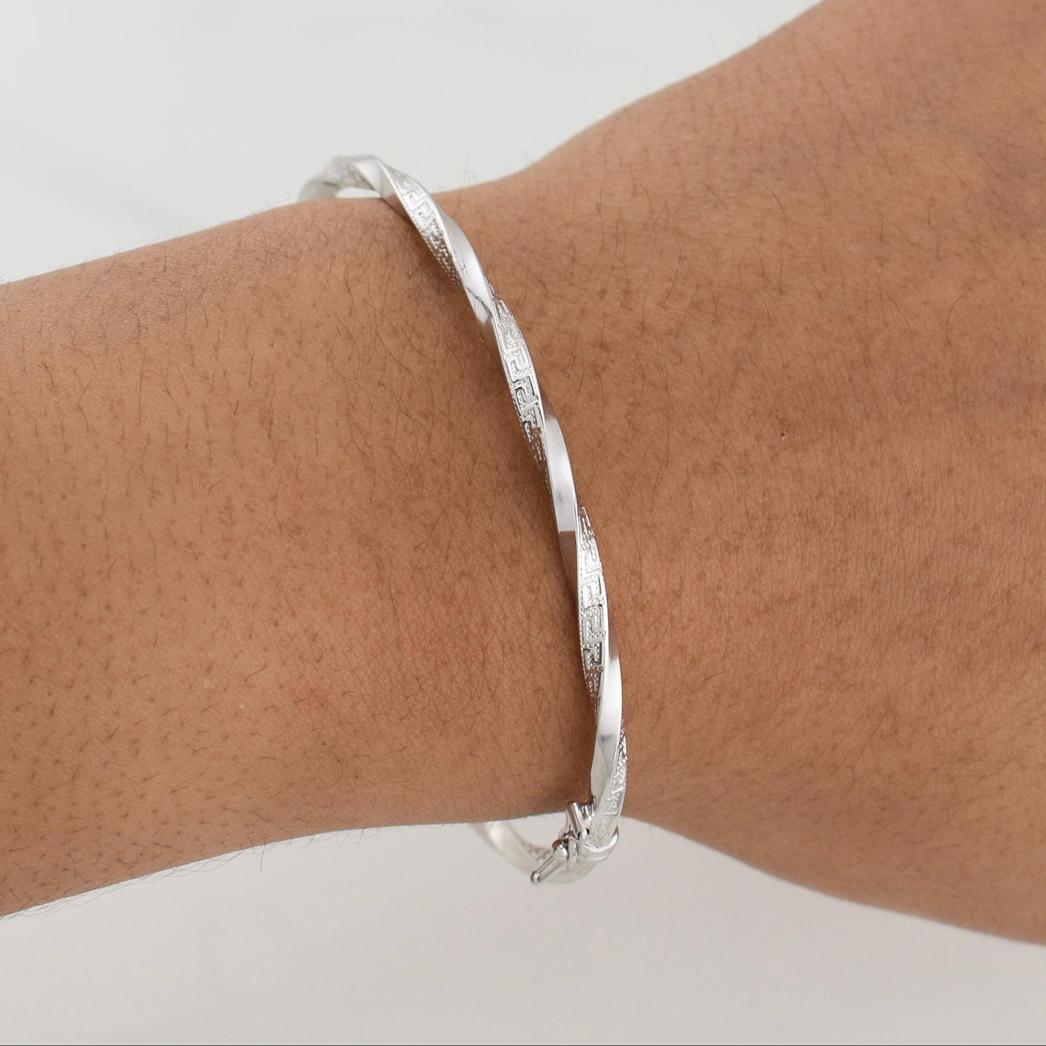 Bracelet Twisted Hoop Tribal 4 g / 7 1/2 in / 3 mm White Gold 18K