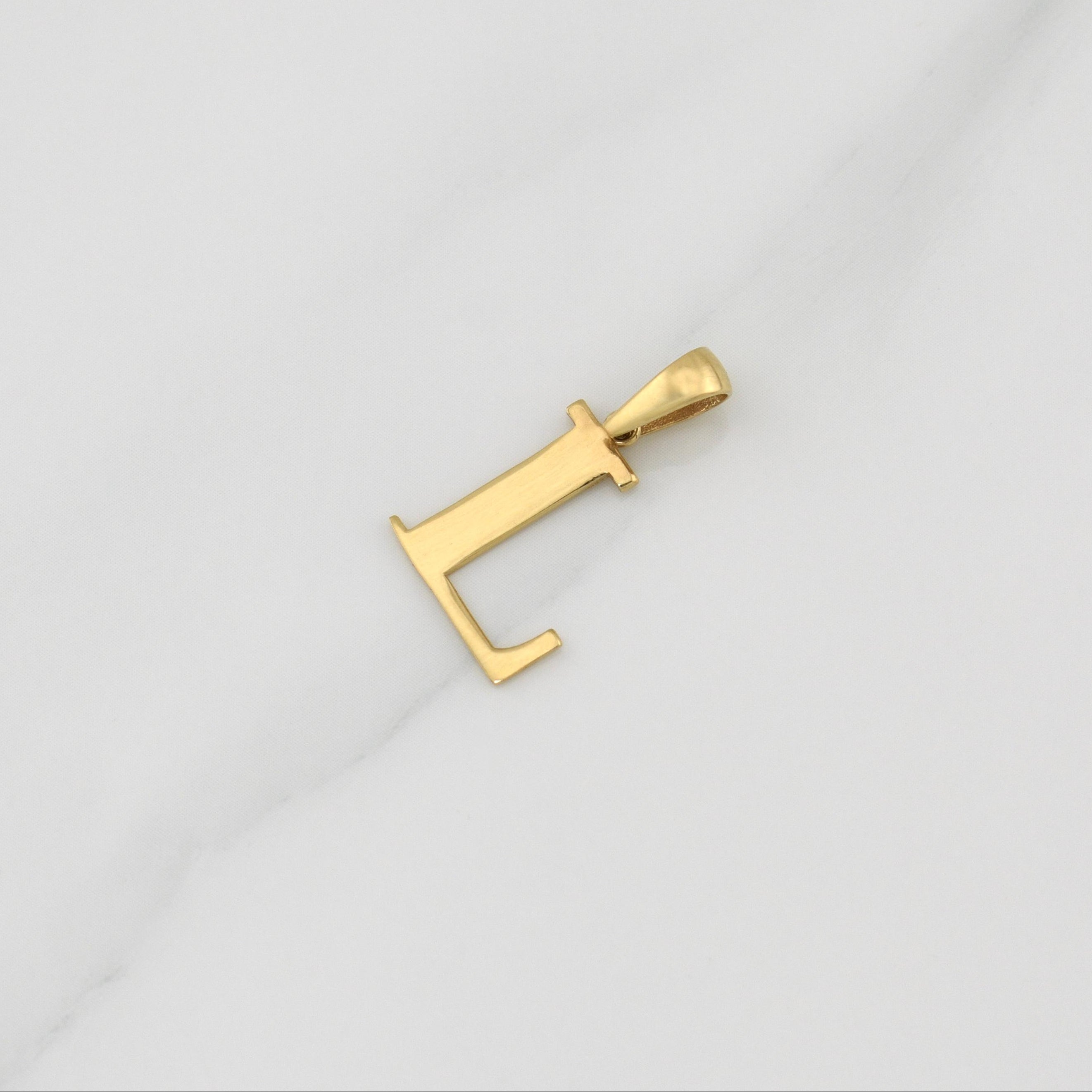 Dije Letra L 1 g / 3/4 in Oro Amarillo 18K