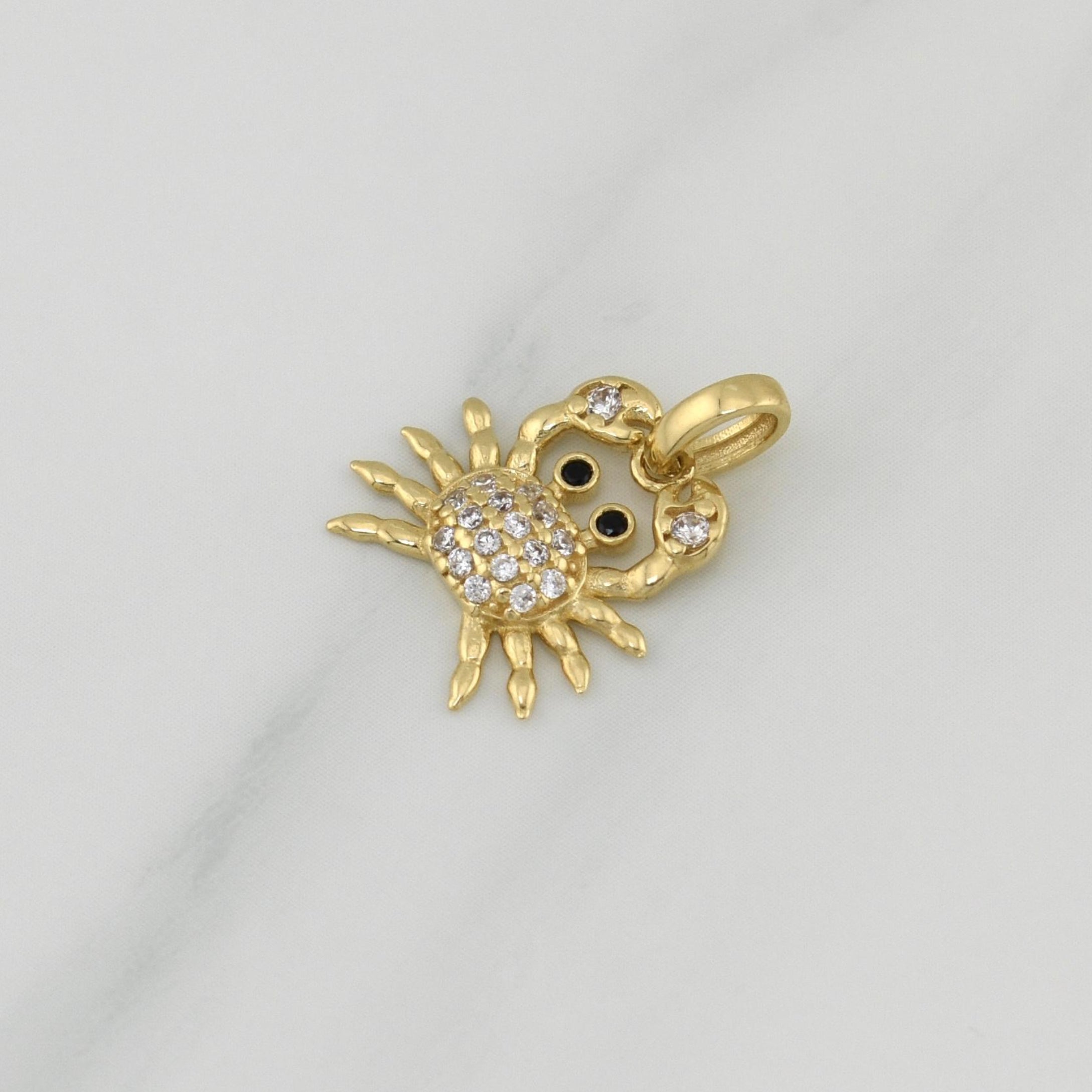 Dije Cangrejo 1.2 g / 3/4 in Oro Amarillo 18K