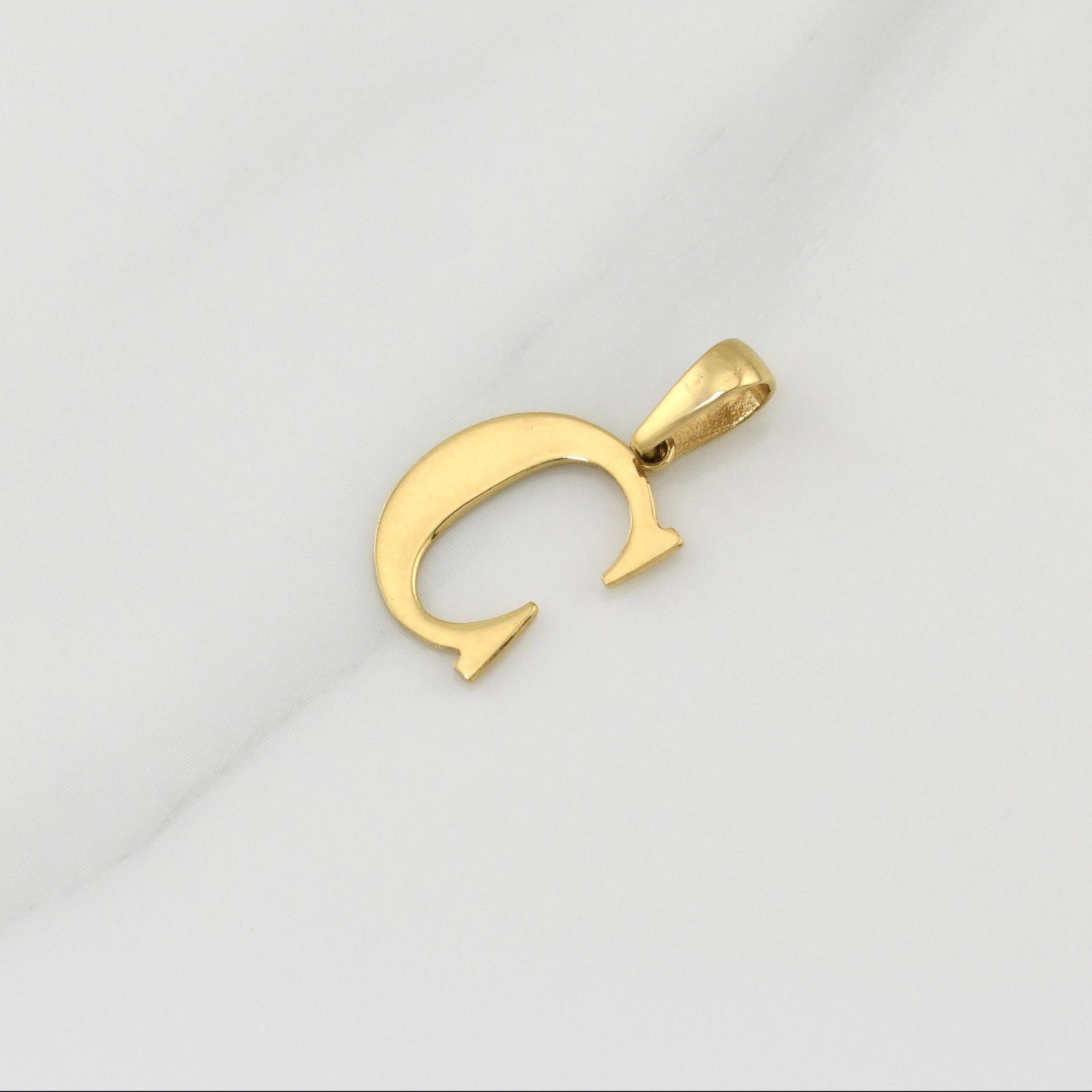 Pendant Letter C 1.05 g / 3/4 in Yellow Gold 18K