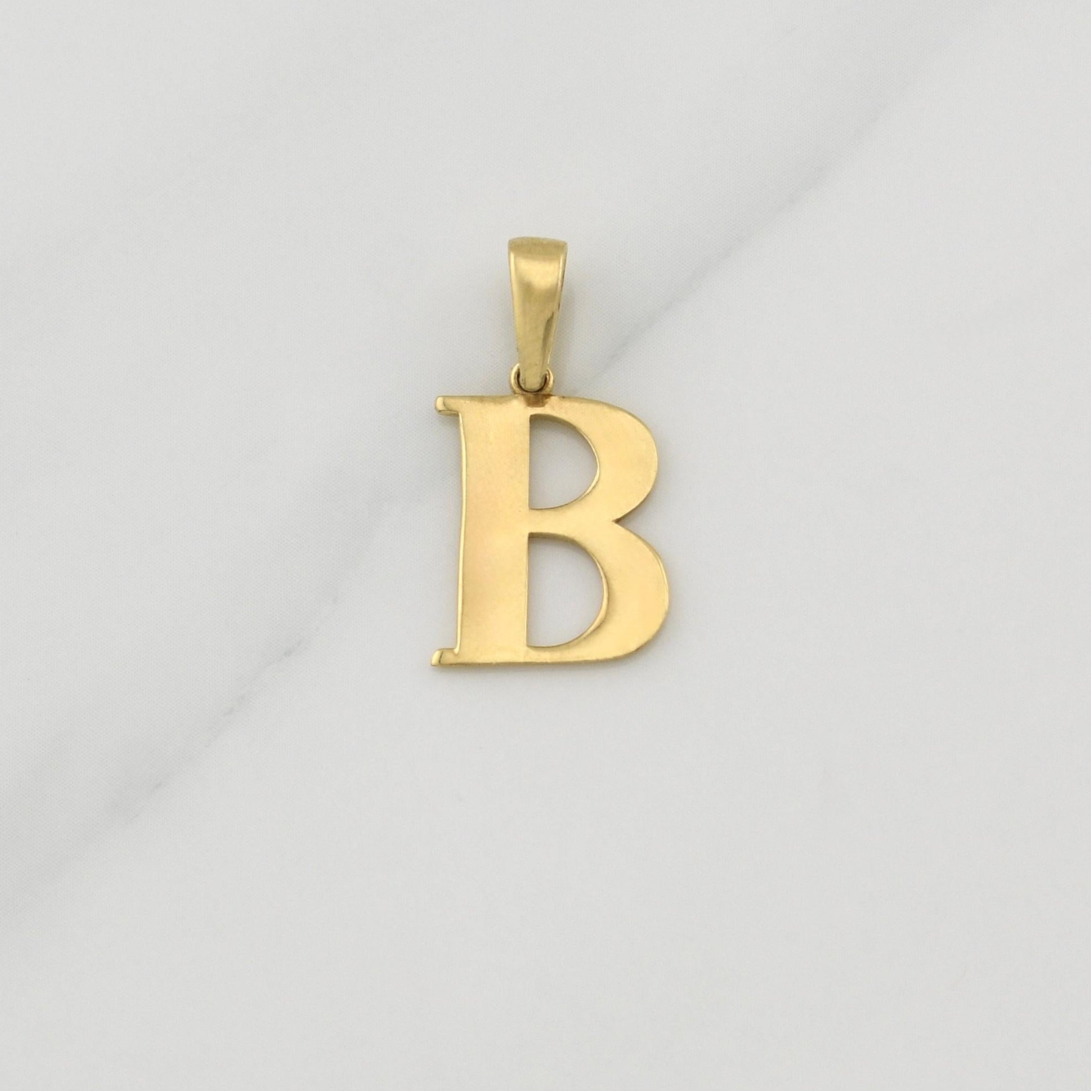 Dije Letra B 1.5 g / 3/4 in Oro Amarillo 18K