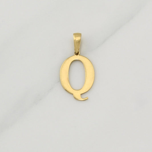 Dije Letra Q 1.45 g / 1 in Oro Amarillo 18K