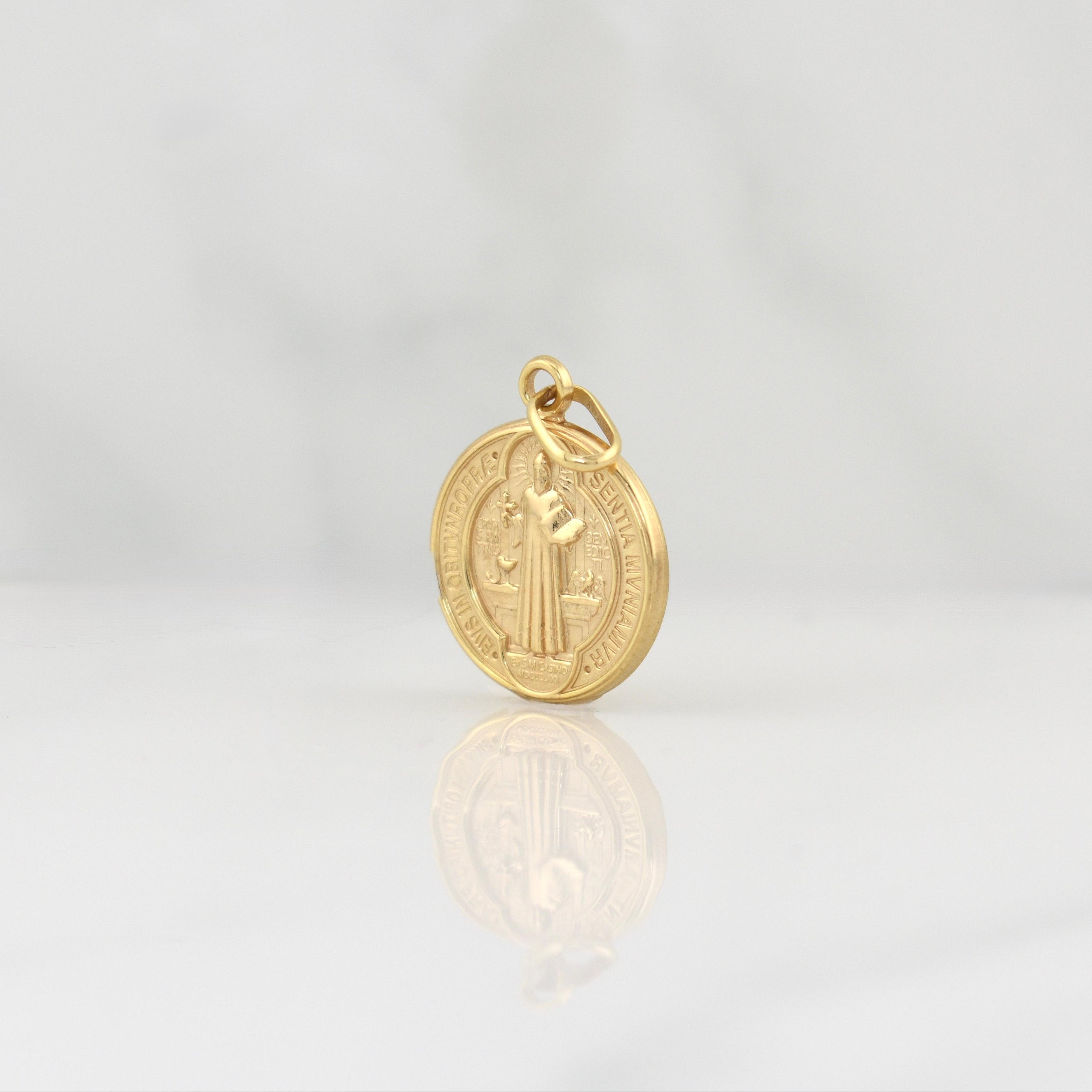 Pendant San Benito 2 g / 1 in Yellow Gold 18K