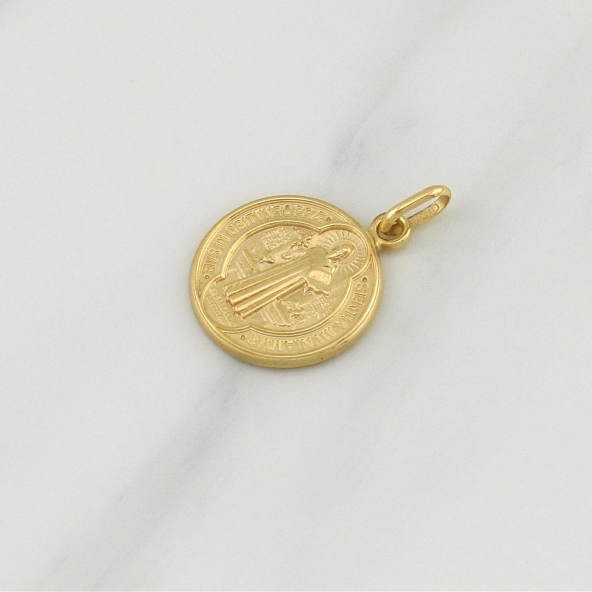 Pendant San Benito 2 g / 1 in Yellow Gold 18K