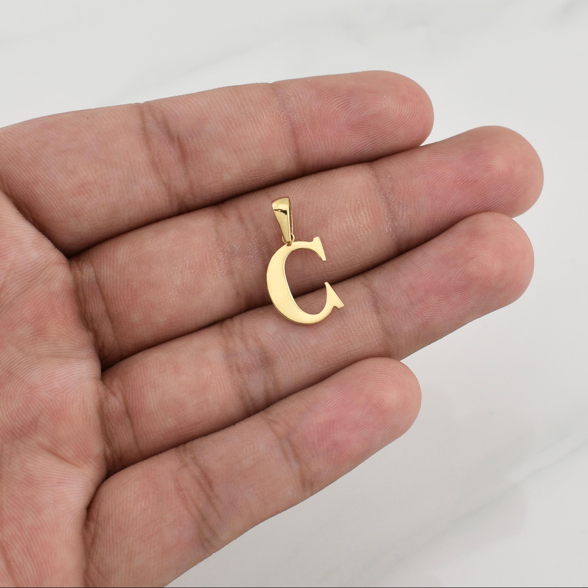 Pendant Letter C 1.05 g / 3/4 in Yellow Gold 18K