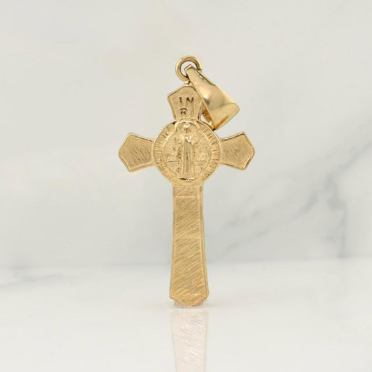 Dije Cruz San Benito 10.4 g / 2 1/4 in Oro Amarillo 18K