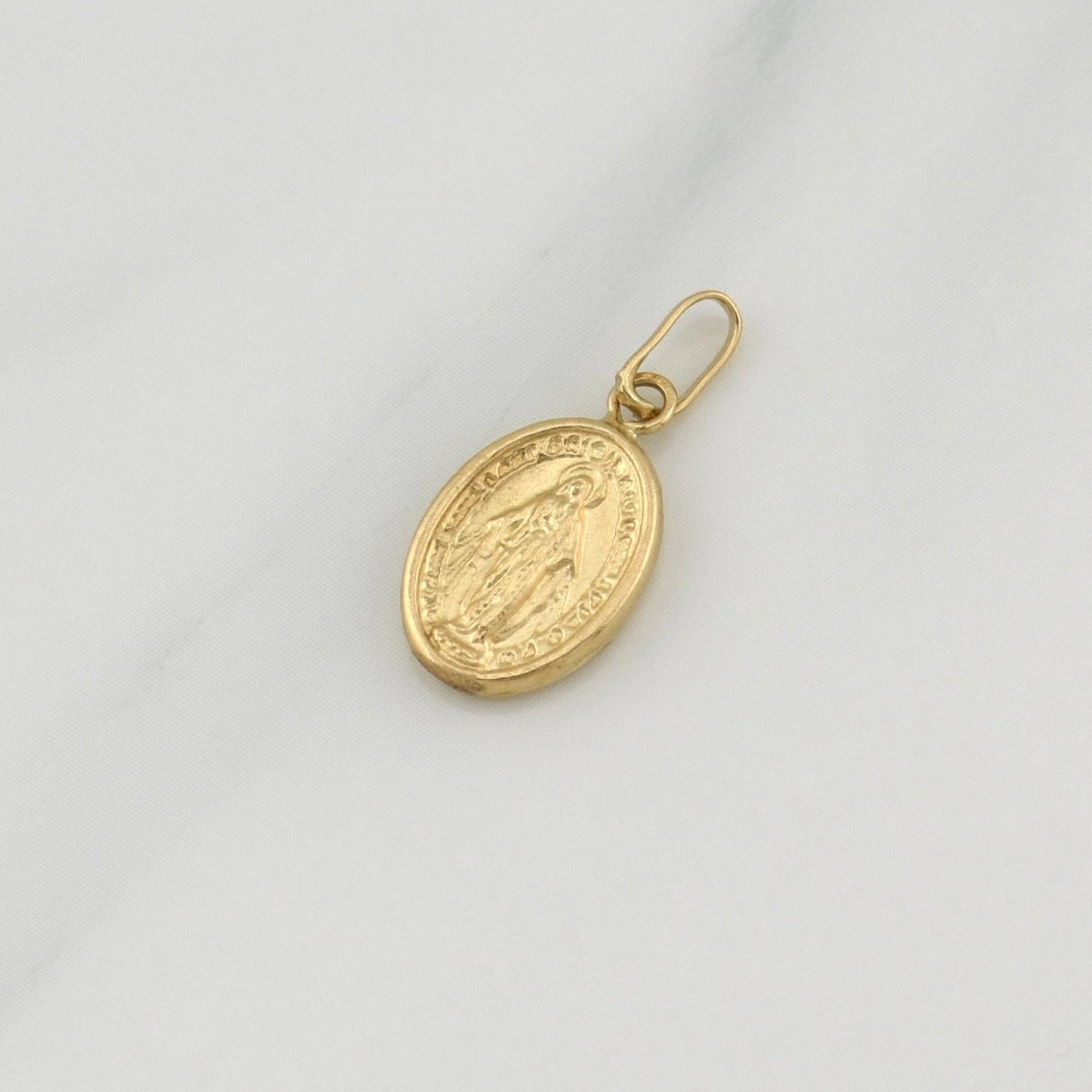 Dije Virgen Milagrosa 0.55 g / 3/4 in Oro Amarillo 18K