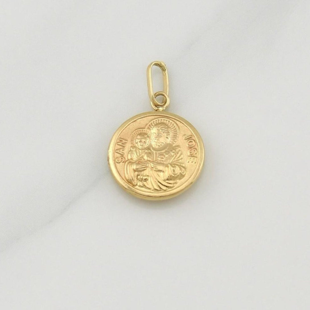 Dije San Jose 0.85 g / 3/4 in Oro Amarillo 18K