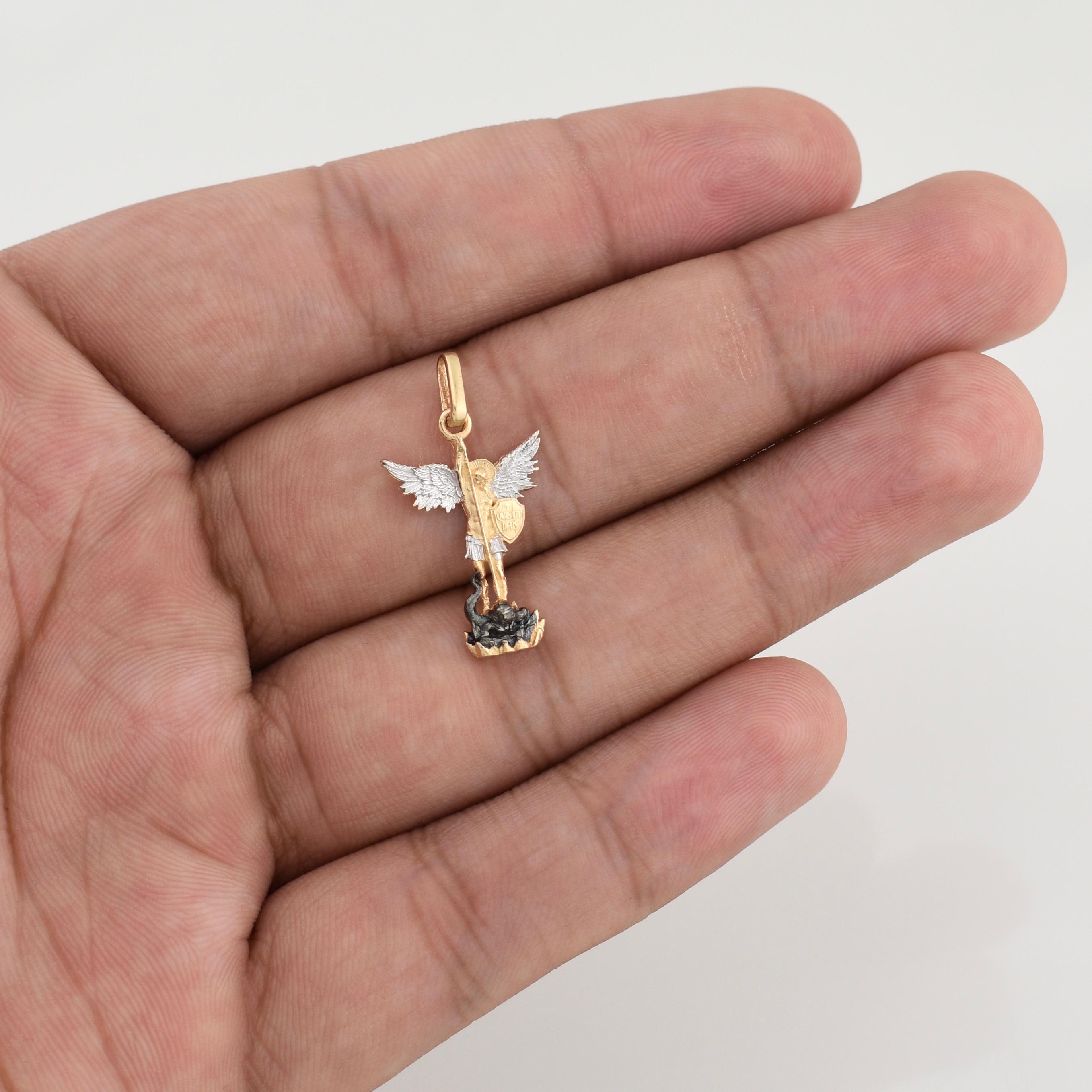Pendant Archangel Saint Michael 1.8 g / 1 in Two Golds Yellow White 18K