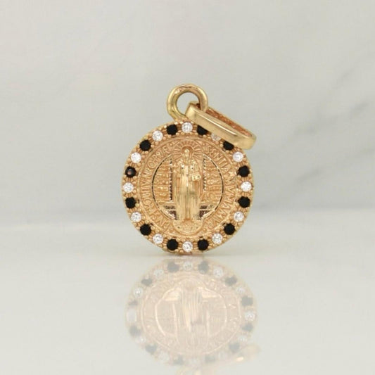Dije San Benito 1.9 g / 3/4 in Oro Amarillo 18K