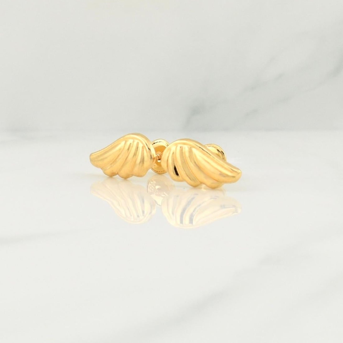 Topos Ala 0.95 g / in / 15 mm Oro Amarillo 18K