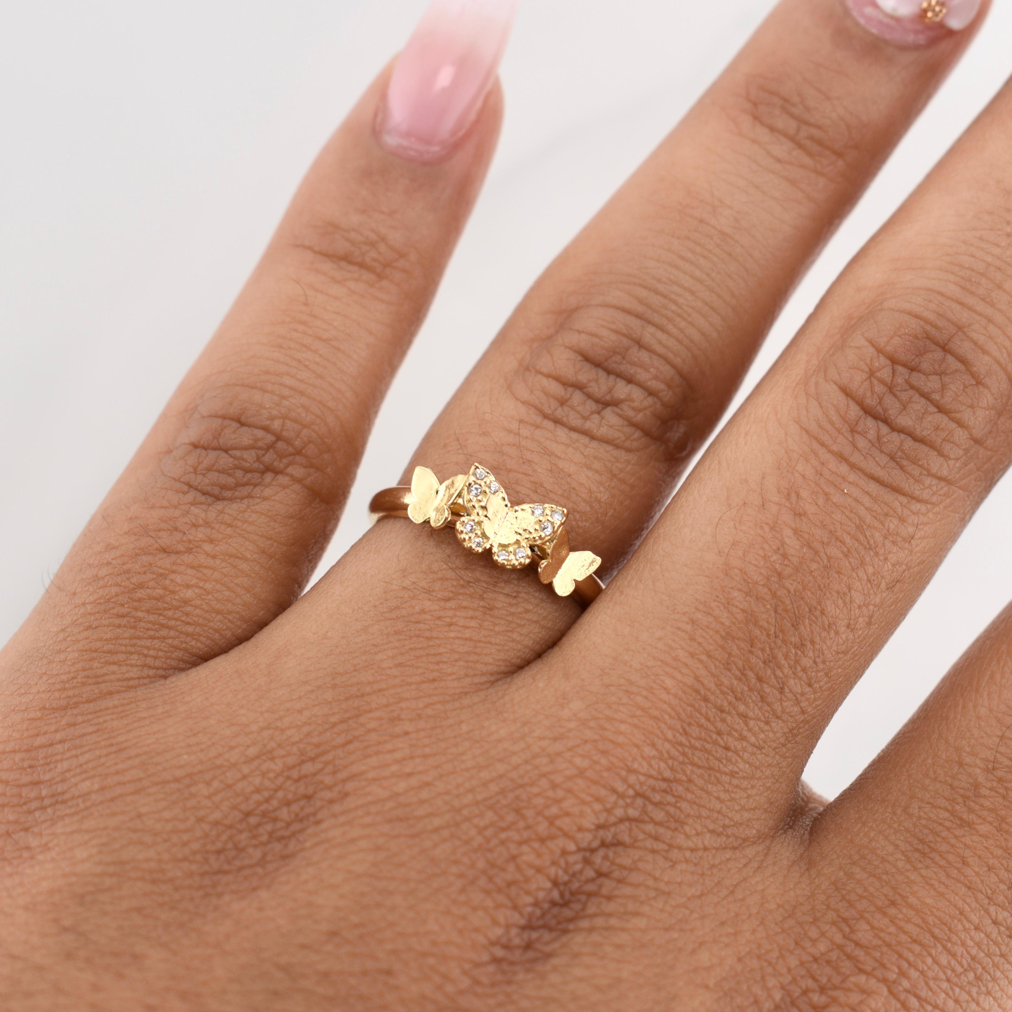 Anillo Mariposa 1.3 g / T7 Oro Amarillo 18K