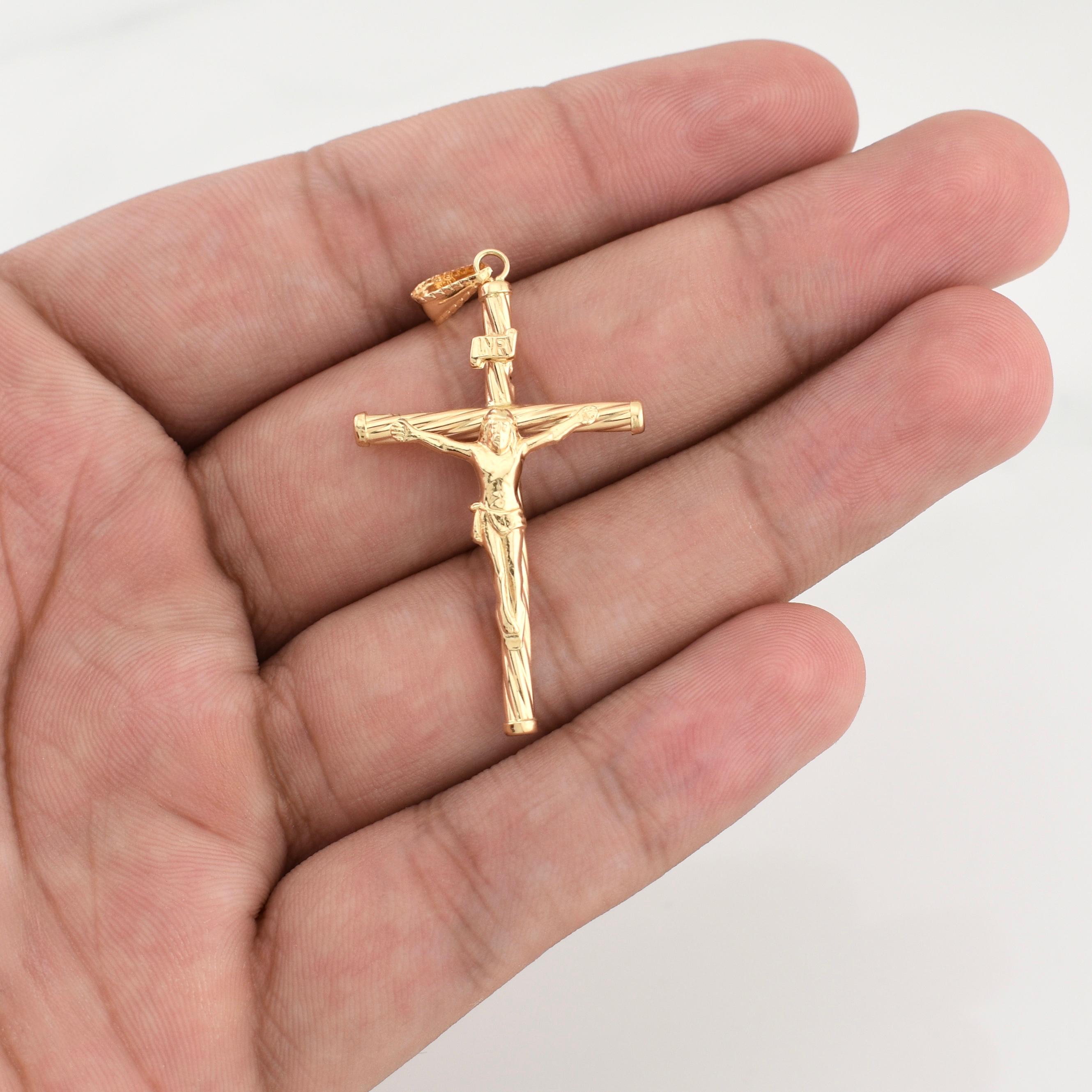 Dije Cruz Cristo 1.7 g / 2 in Oro Amarillo 18K