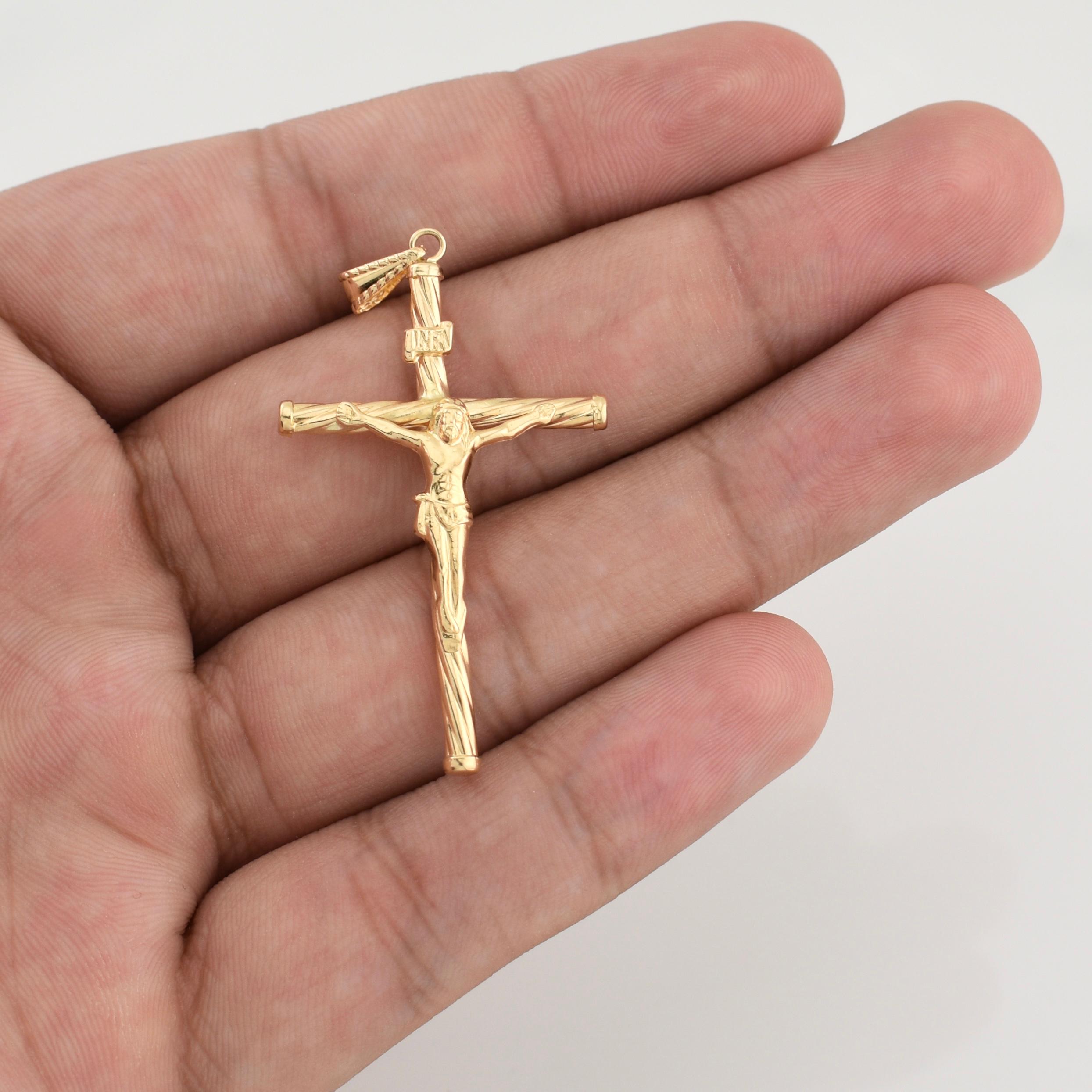 Dije Cruz Cristo 1.9 g / 2 1/4 in Oro Amarillo 18K