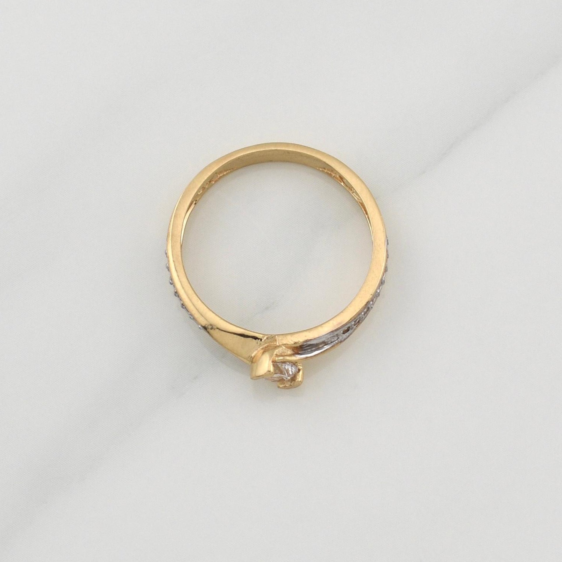 Anillo Solitario 2.75 g / T6,75 Oro Amarillo 18K