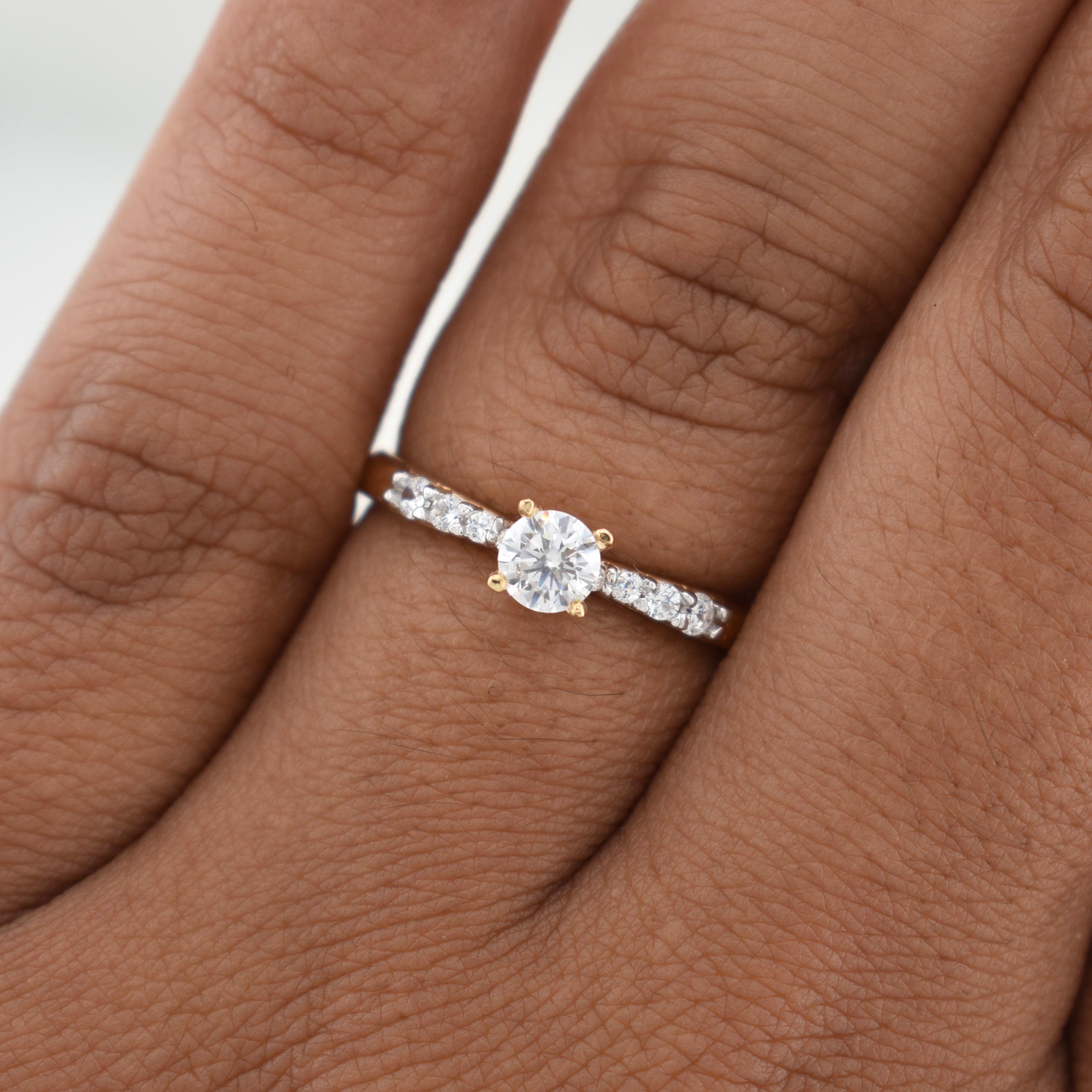 Anillo Solitario 1.6 g / T5,5 Oro Amarillo 18K