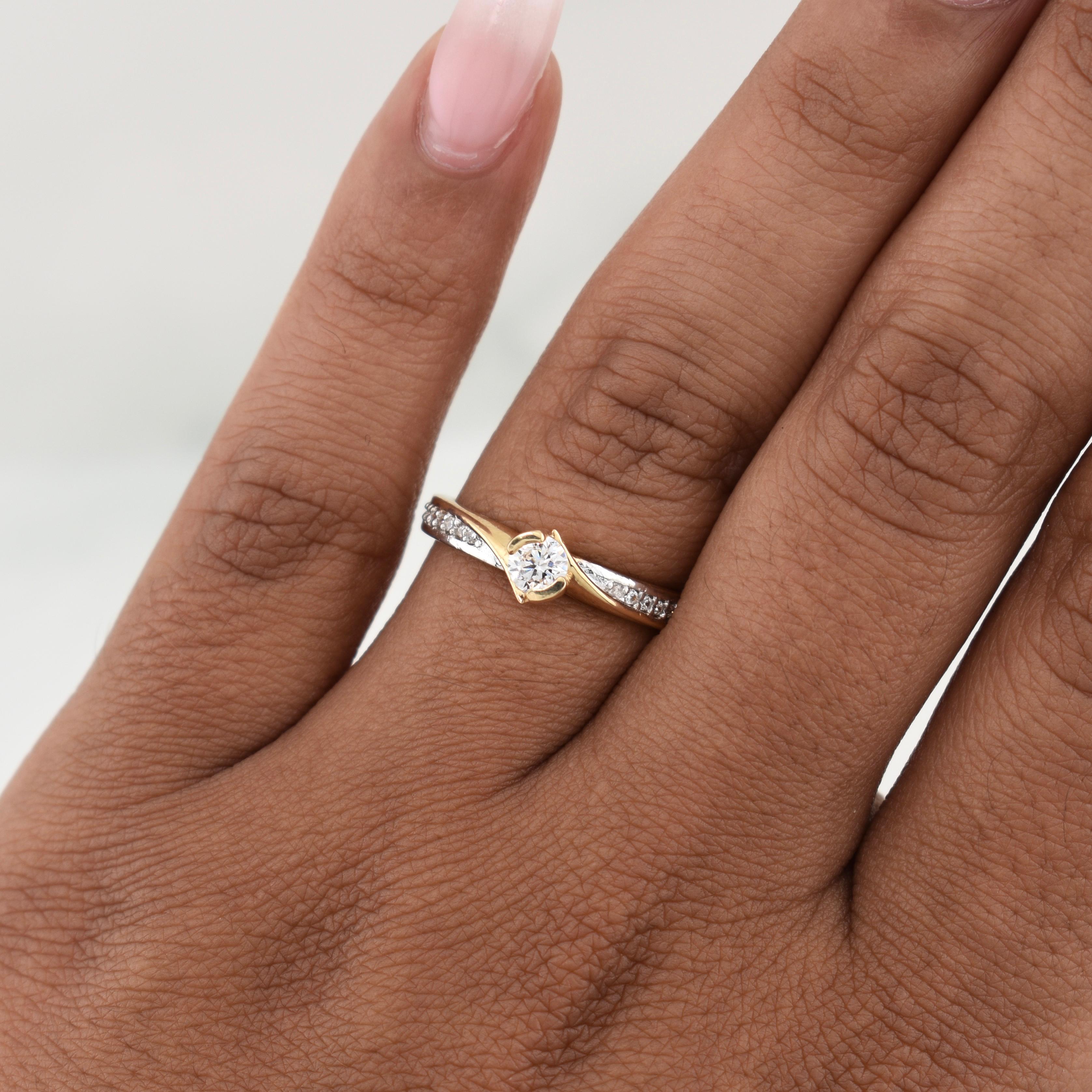 Anillo Solitario 2.75 g / T6,75 Oro Amarillo 18K