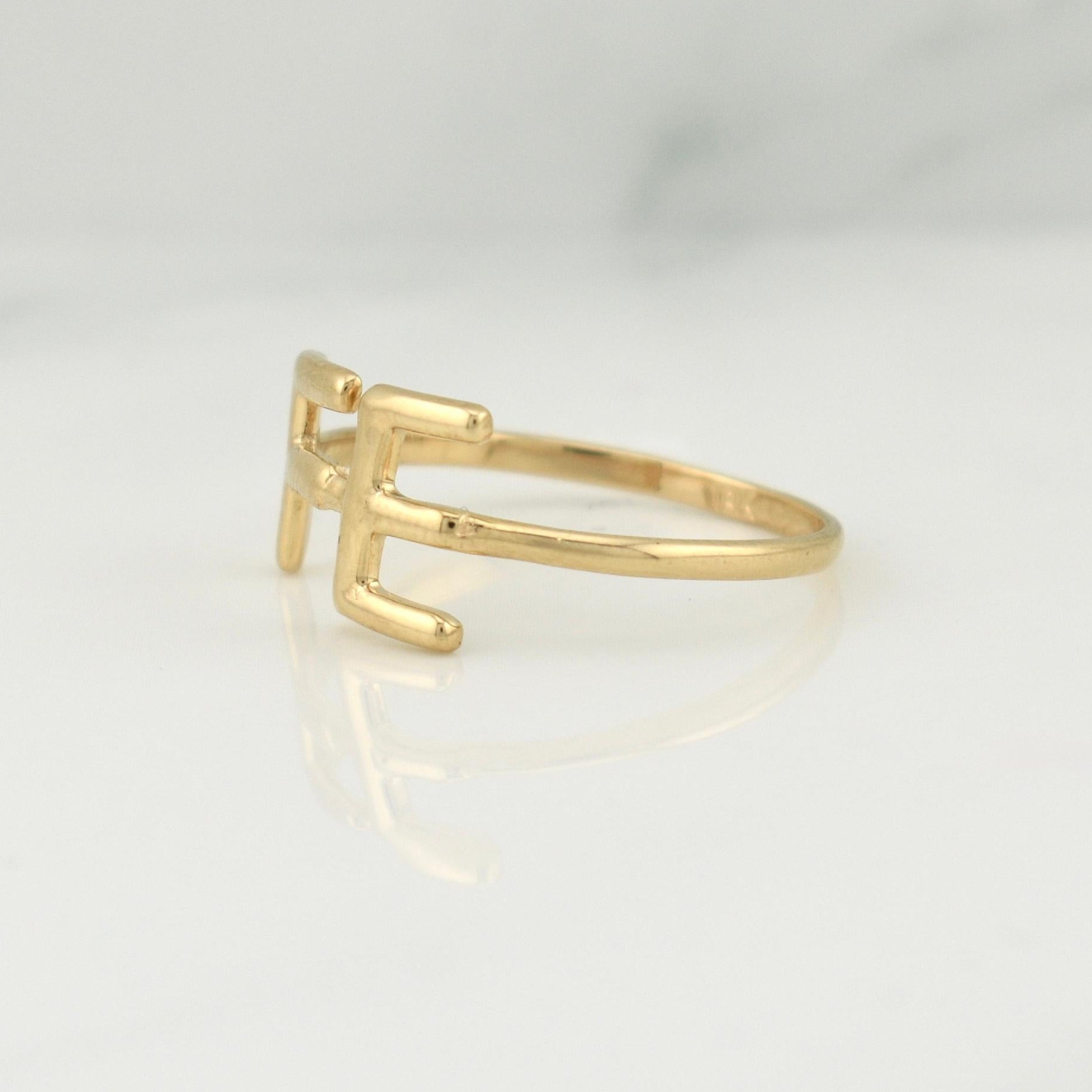 Faith Ring 1.65 g / T7 Yellow Gold 18K