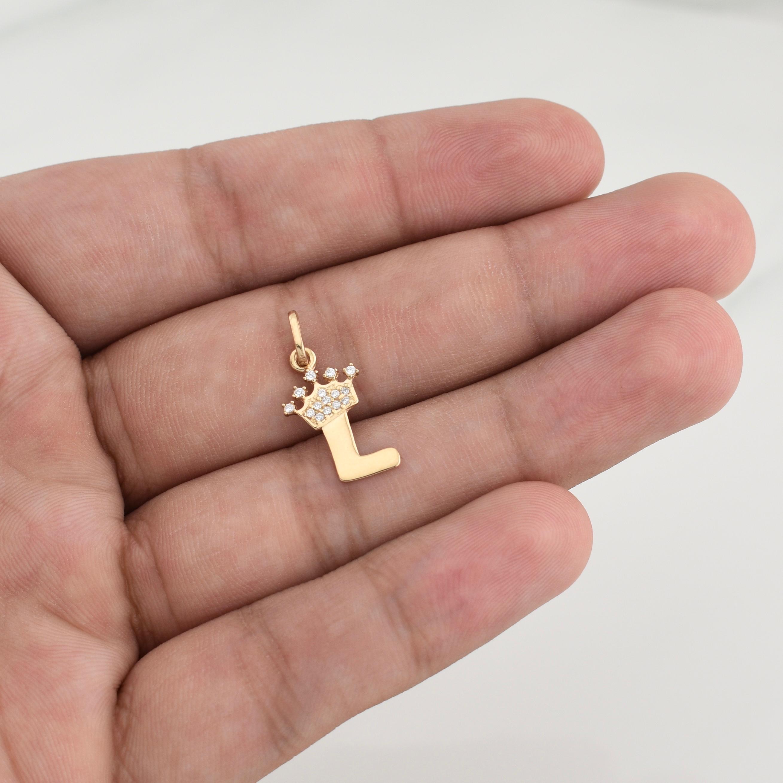 Dije Letra L Corona 0.7 g / 3/4 in Oro Amarillo 18K