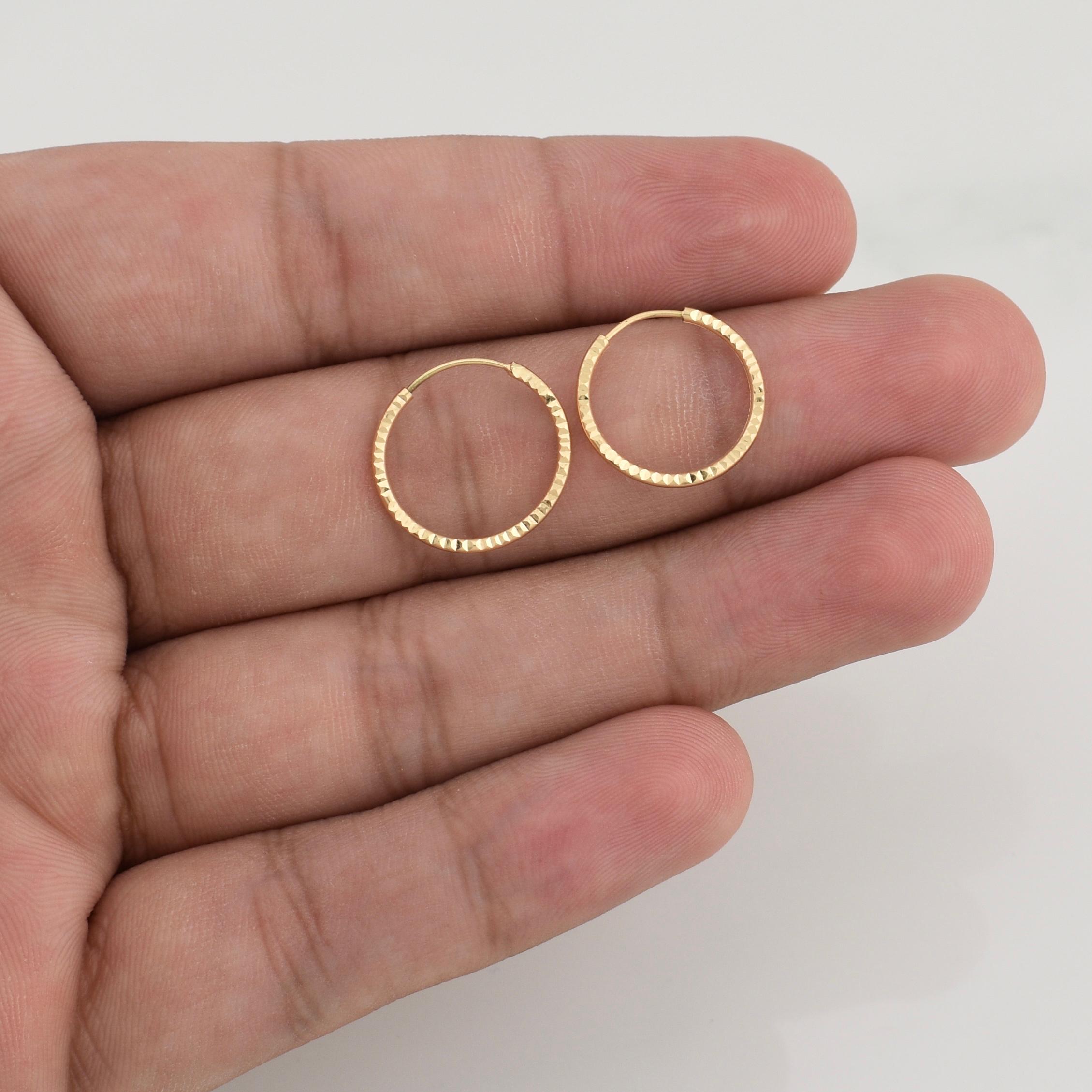 Candongas Aro Rayado 0.7 g / 3/4 in Oro Amarillo 18K