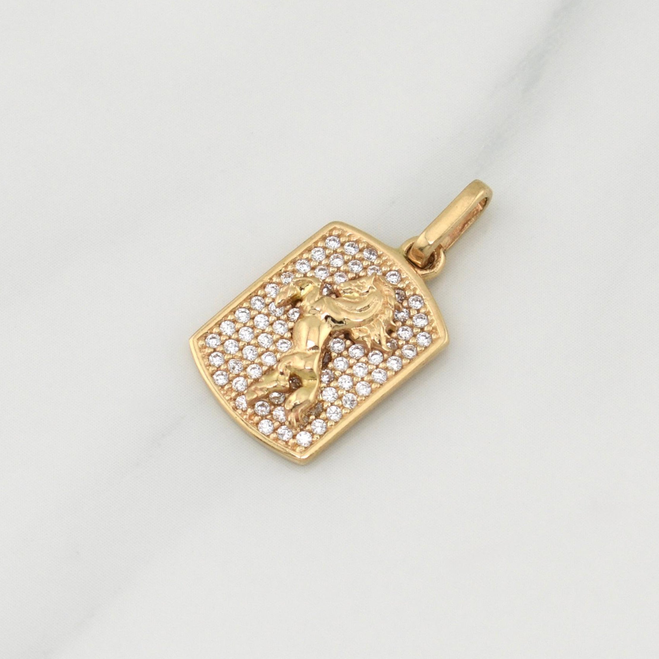 Dije Placa Caballo 2.4 g / 3/4 in Oro Amarillo 18K