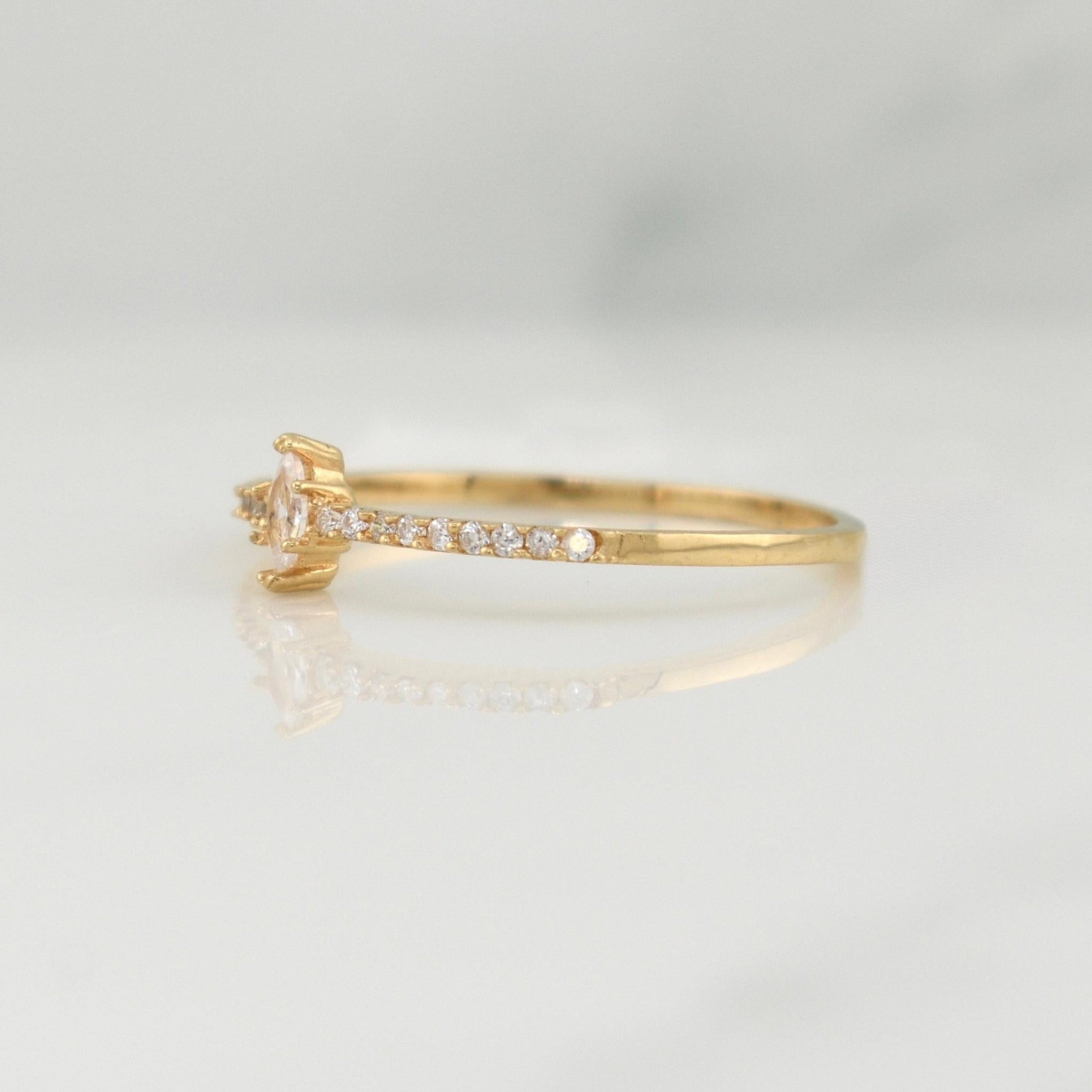 Anillo Churumbela 1.1 g / T7,25 Oro Amarillo 18K