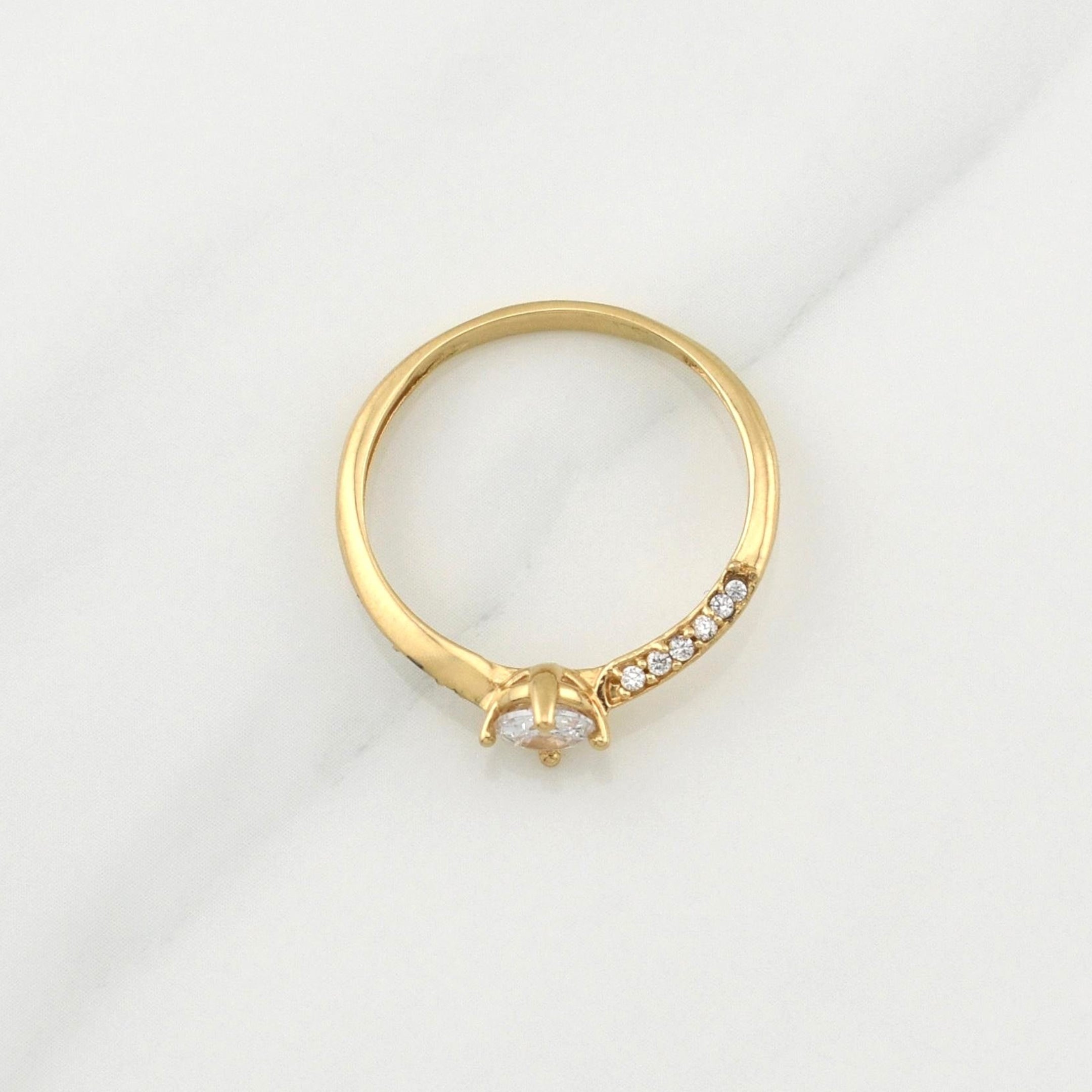 Anillo Solitario 2.05 g / T9 Oro Amarillo 18K