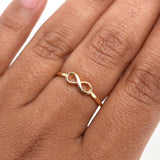 Anillo Infinito 1.45 g / T7,5 Oro Amarillo 18K